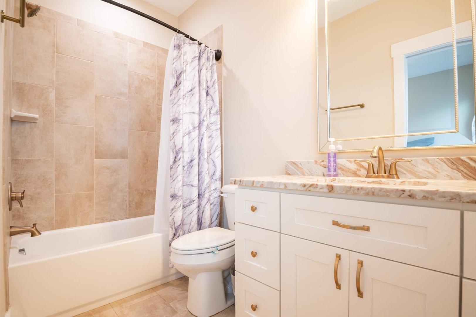 Pet Friendly Luxury Duplex - Starfish Shack