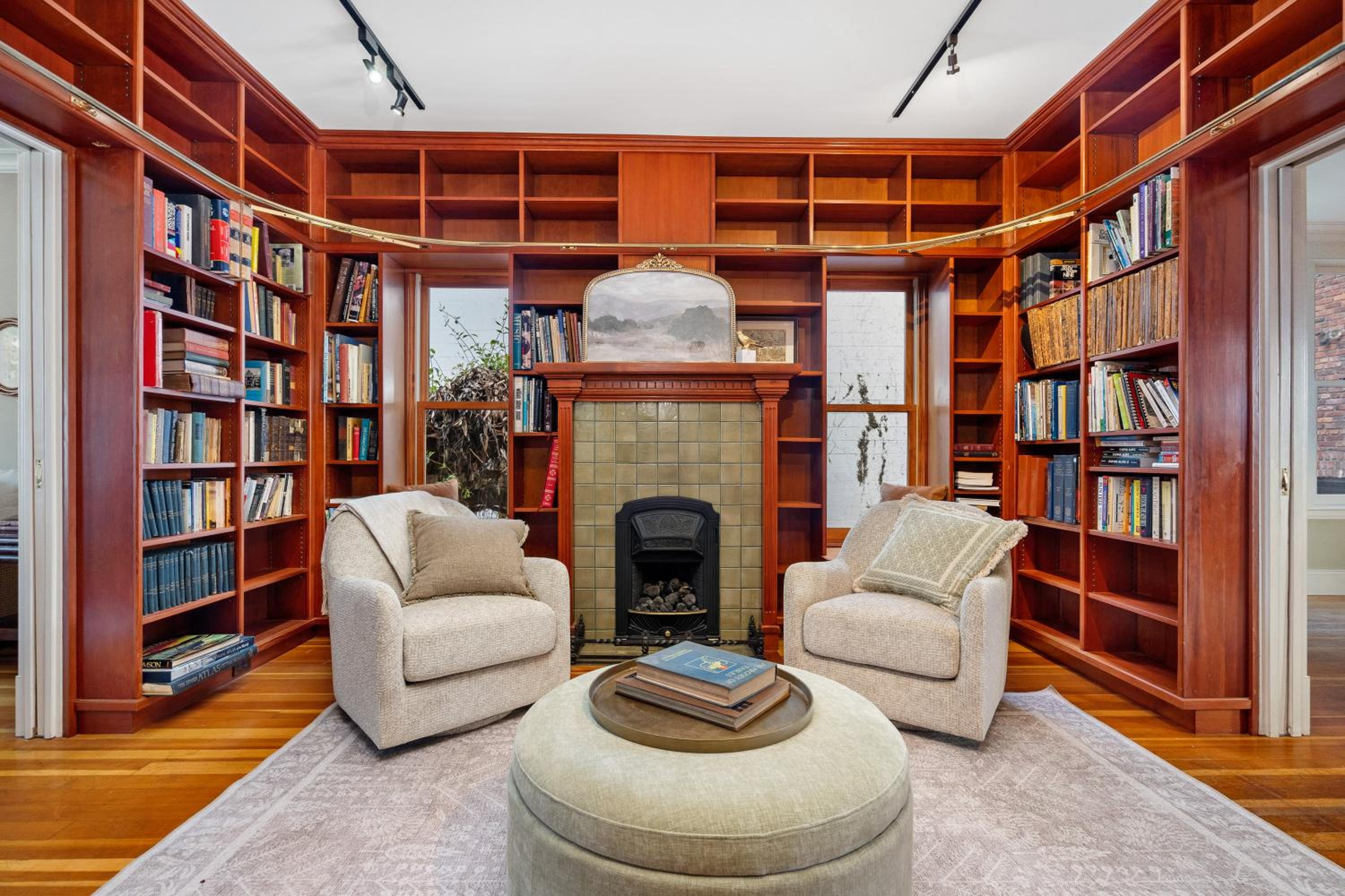 The Vancouver Heritage Home - Mount Pleasant