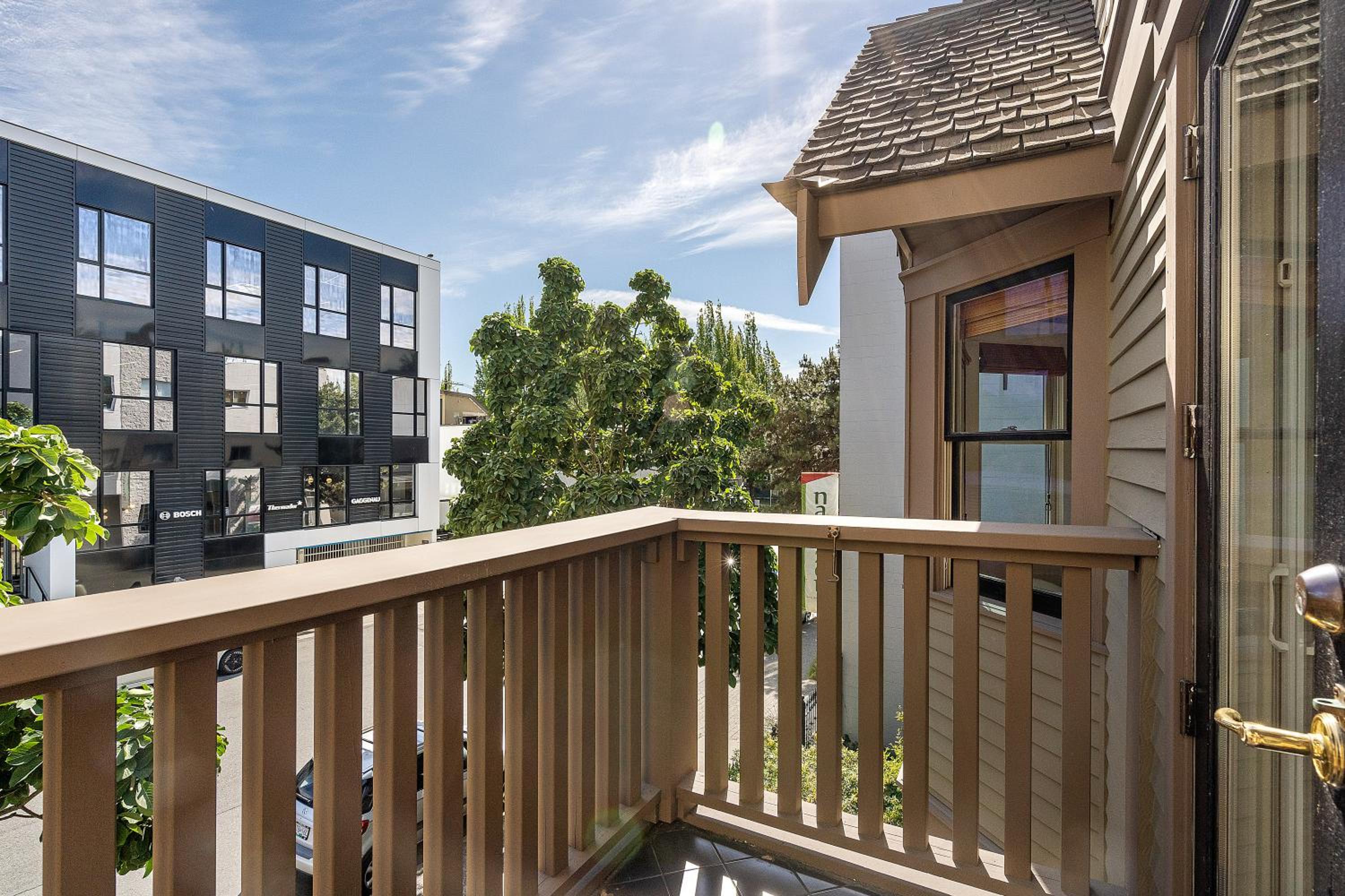 The Vancouver Heritage Home - Mount Pleasant