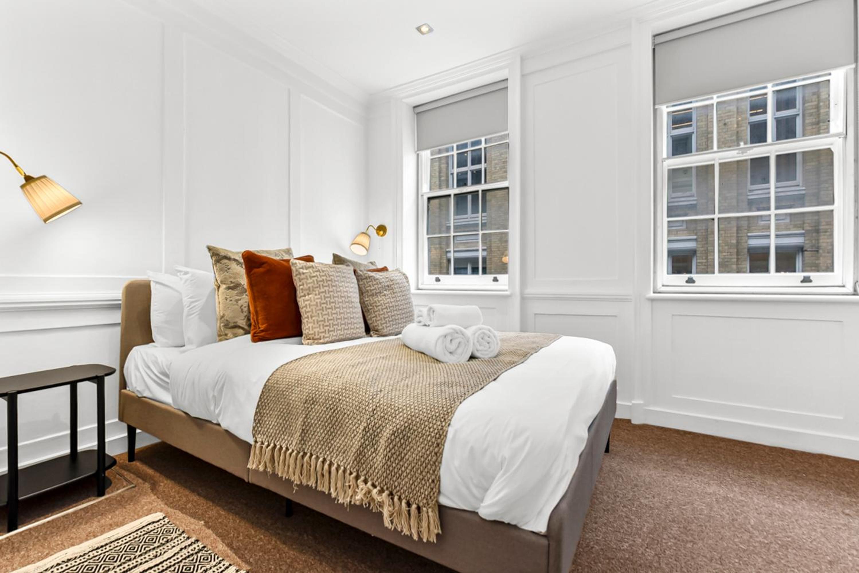 2 Bed House- Piccadilly
