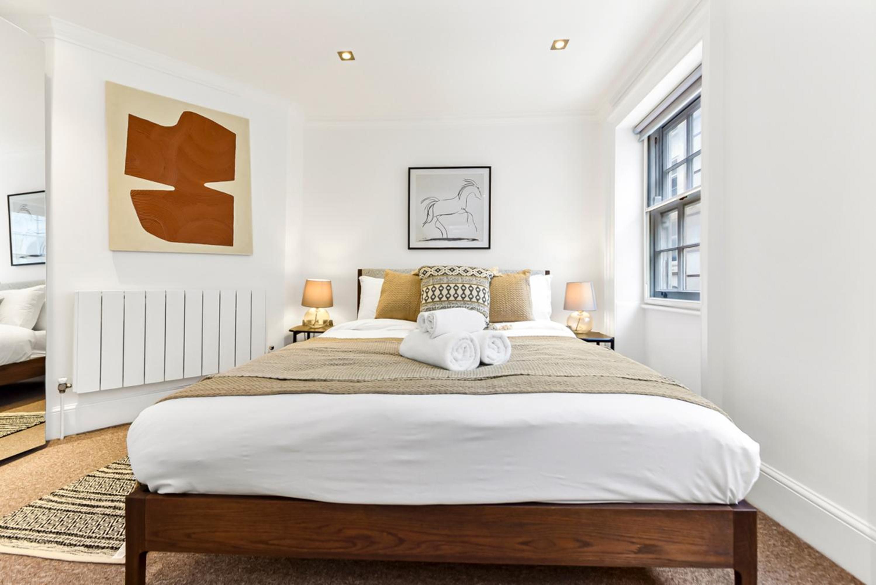 2 Bed House- Piccadilly