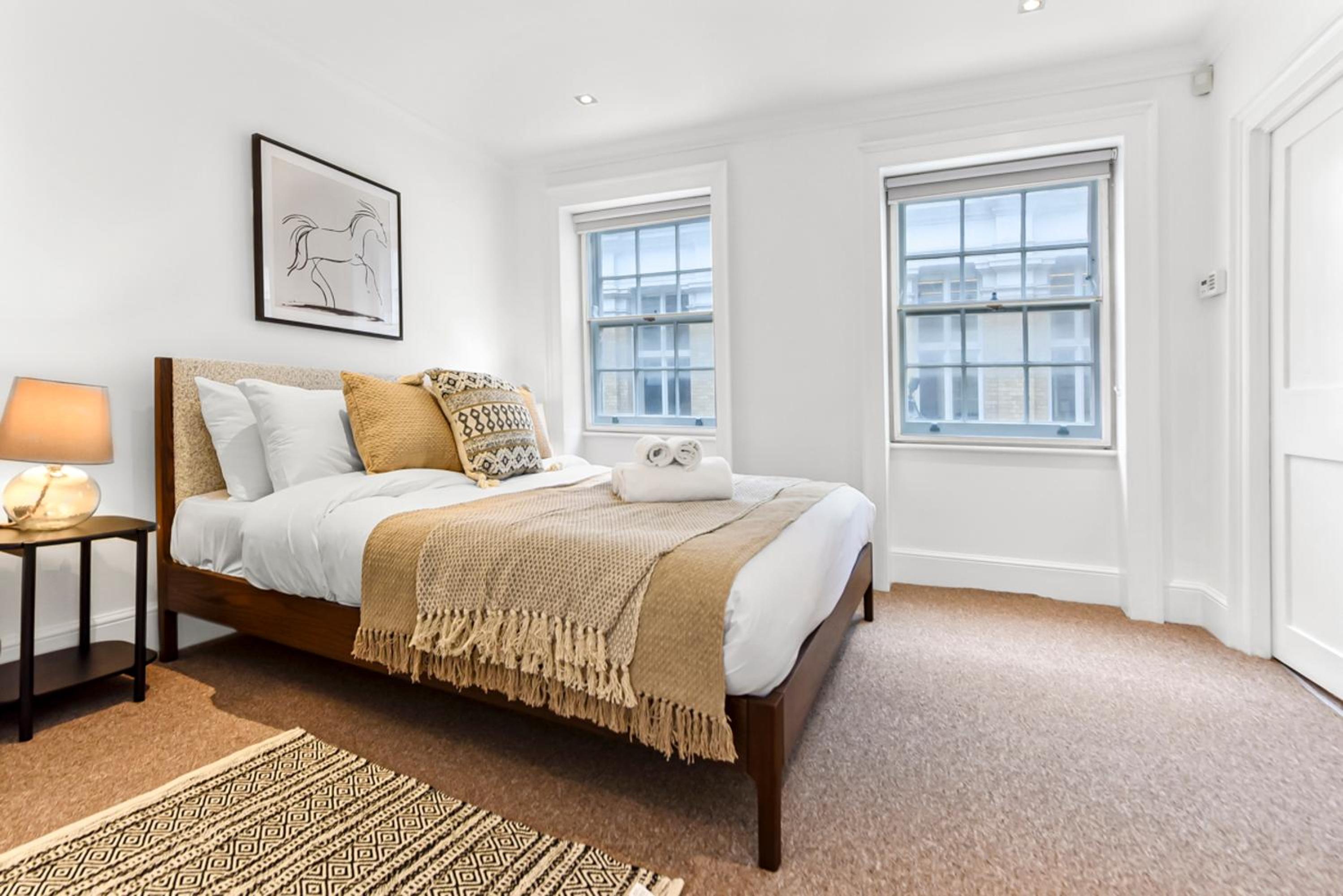 2 Bed House- Piccadilly