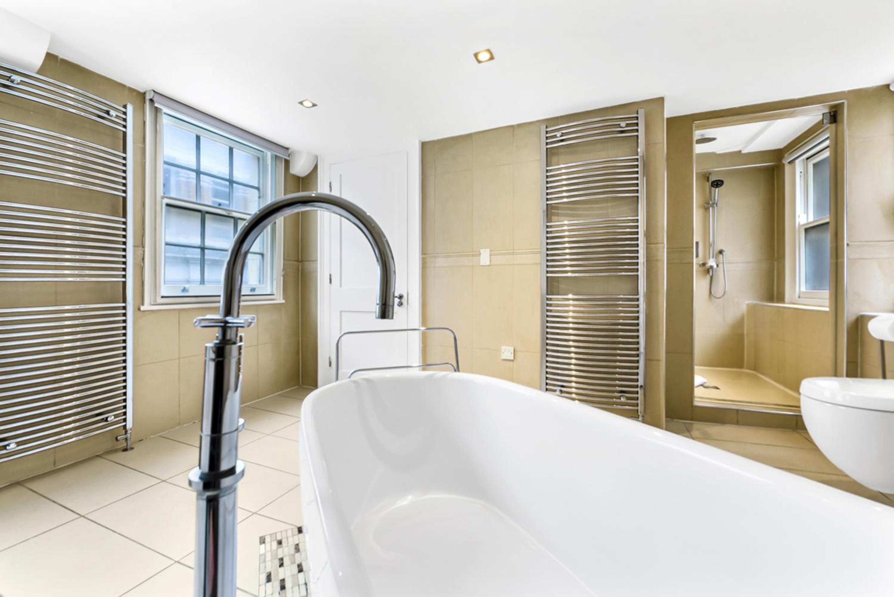 2 Bed House- Piccadilly