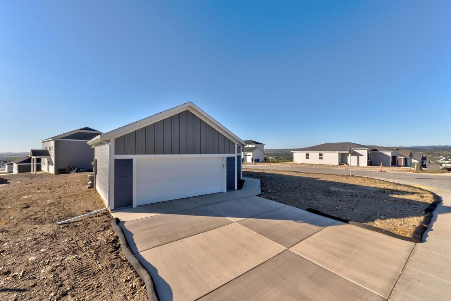 Spacious Retreat with Black Hills Views view 4