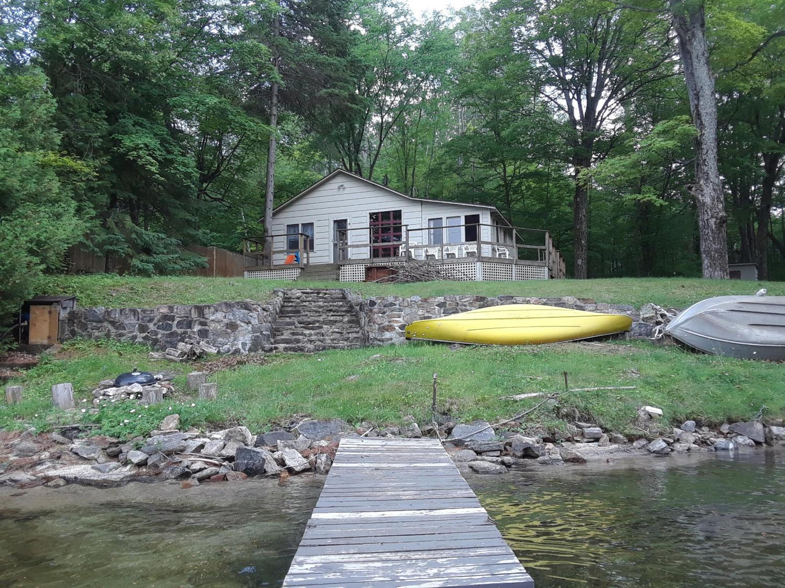 Canadian Shield Hideaway