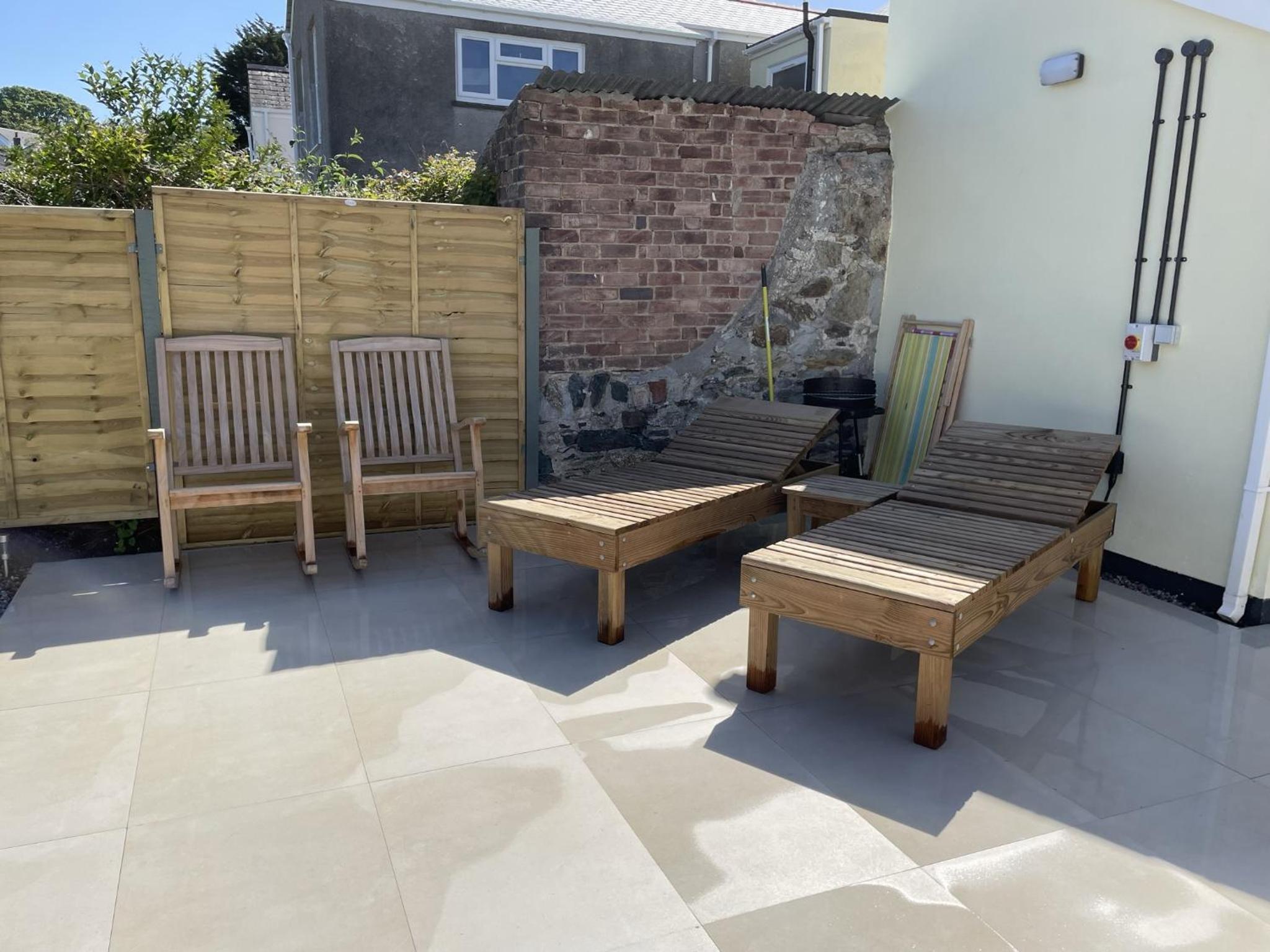 Hotel The Little Seahorse - Newly Renovated Cottage 5mins Walk From Beach