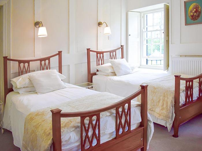 Tor Royal Farm House view 3