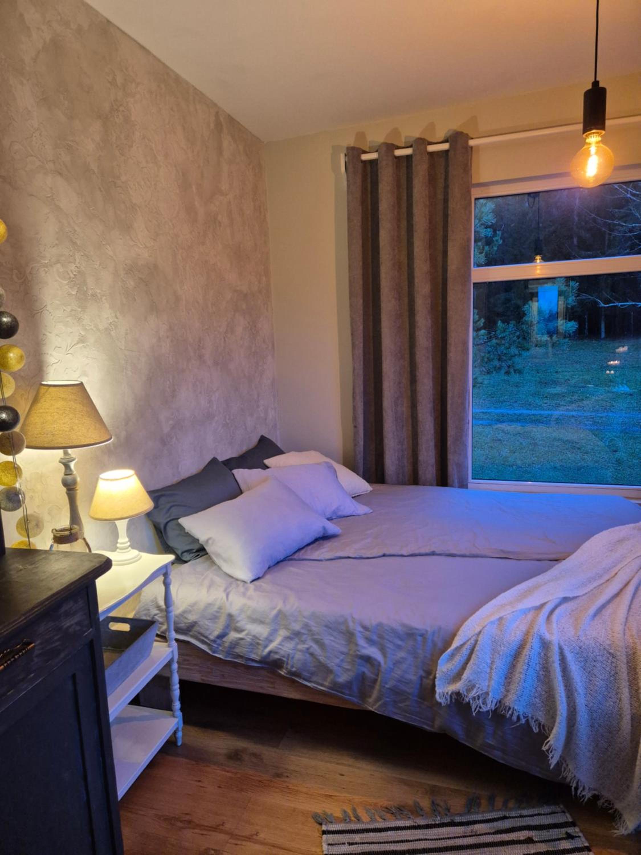 Mellene 1 bedroom house in nature & hot tube