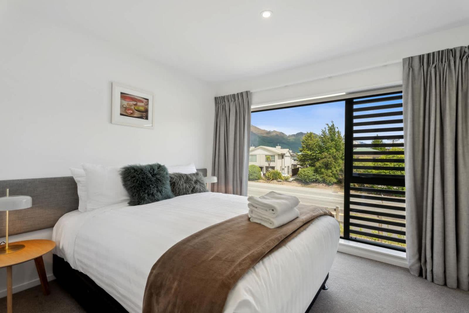 Ruru Retreat view 4