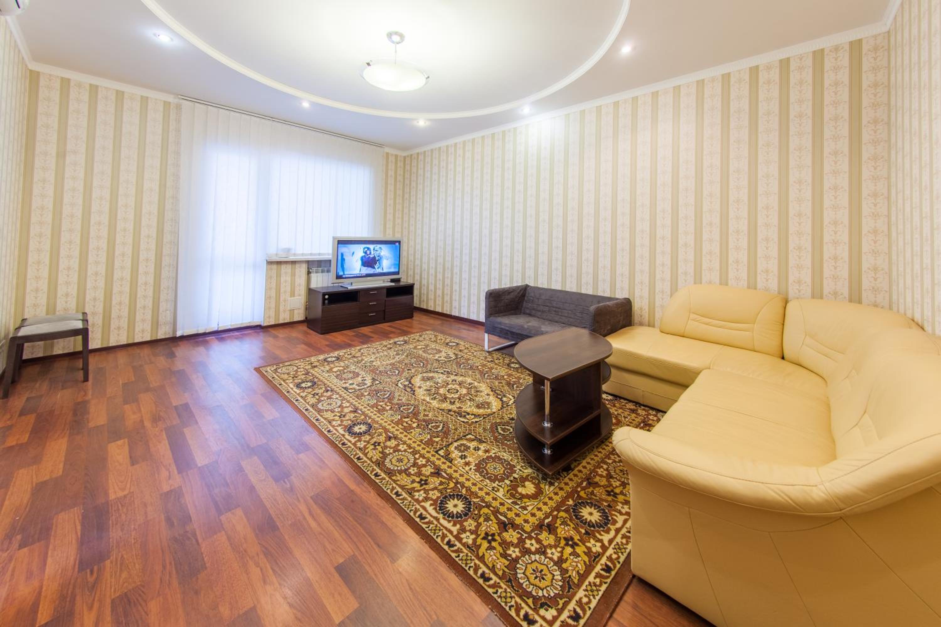 Botanic Towers опалення та світло цілодобово