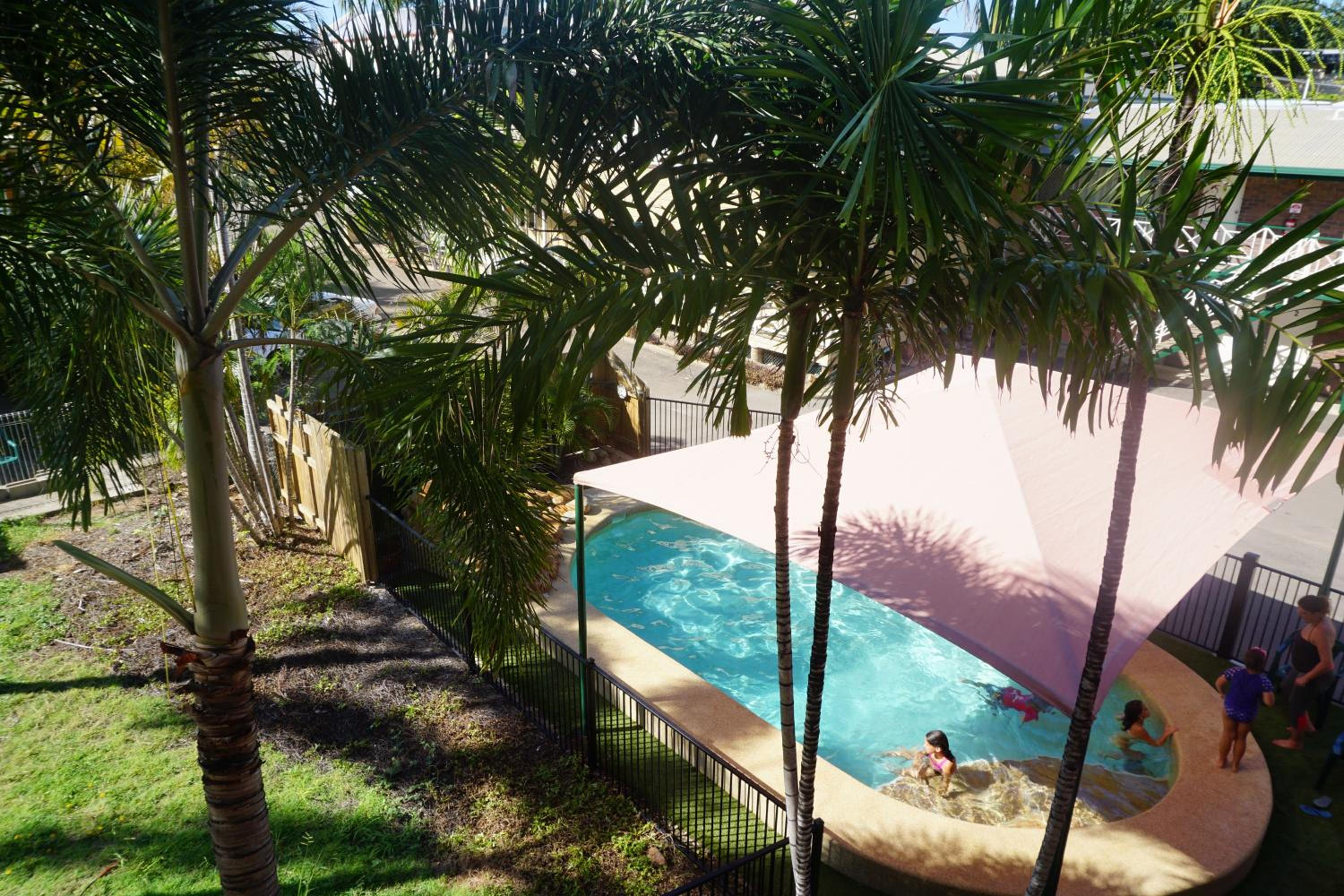 Yongala Lodge by The Strand