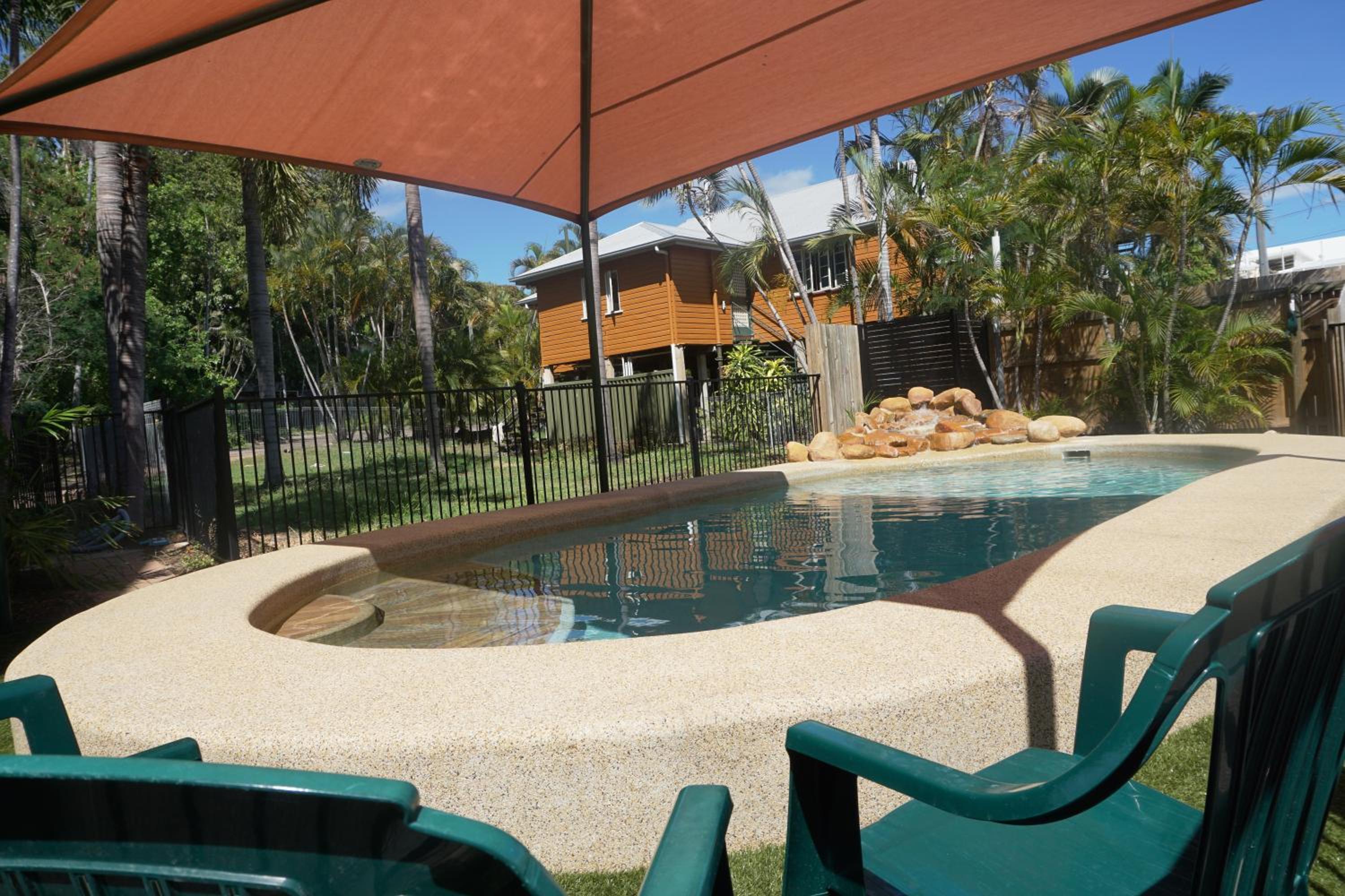Yongala Lodge by The Strand