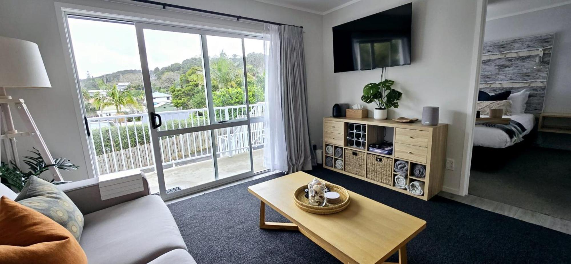 Stay n Play n Russell view 5