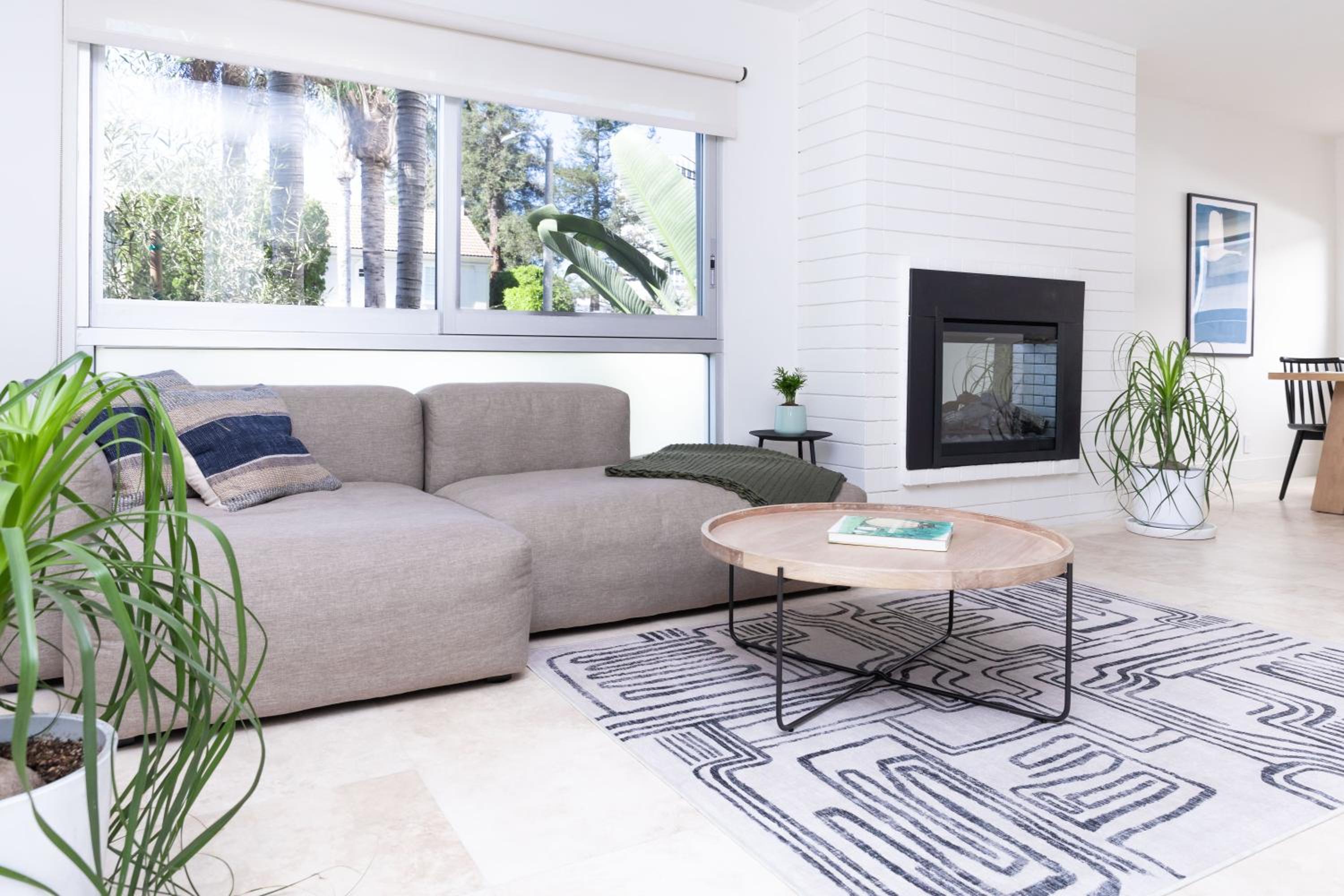 Luxury 2br 2ba Beverly Hills Near Cedars Sinai