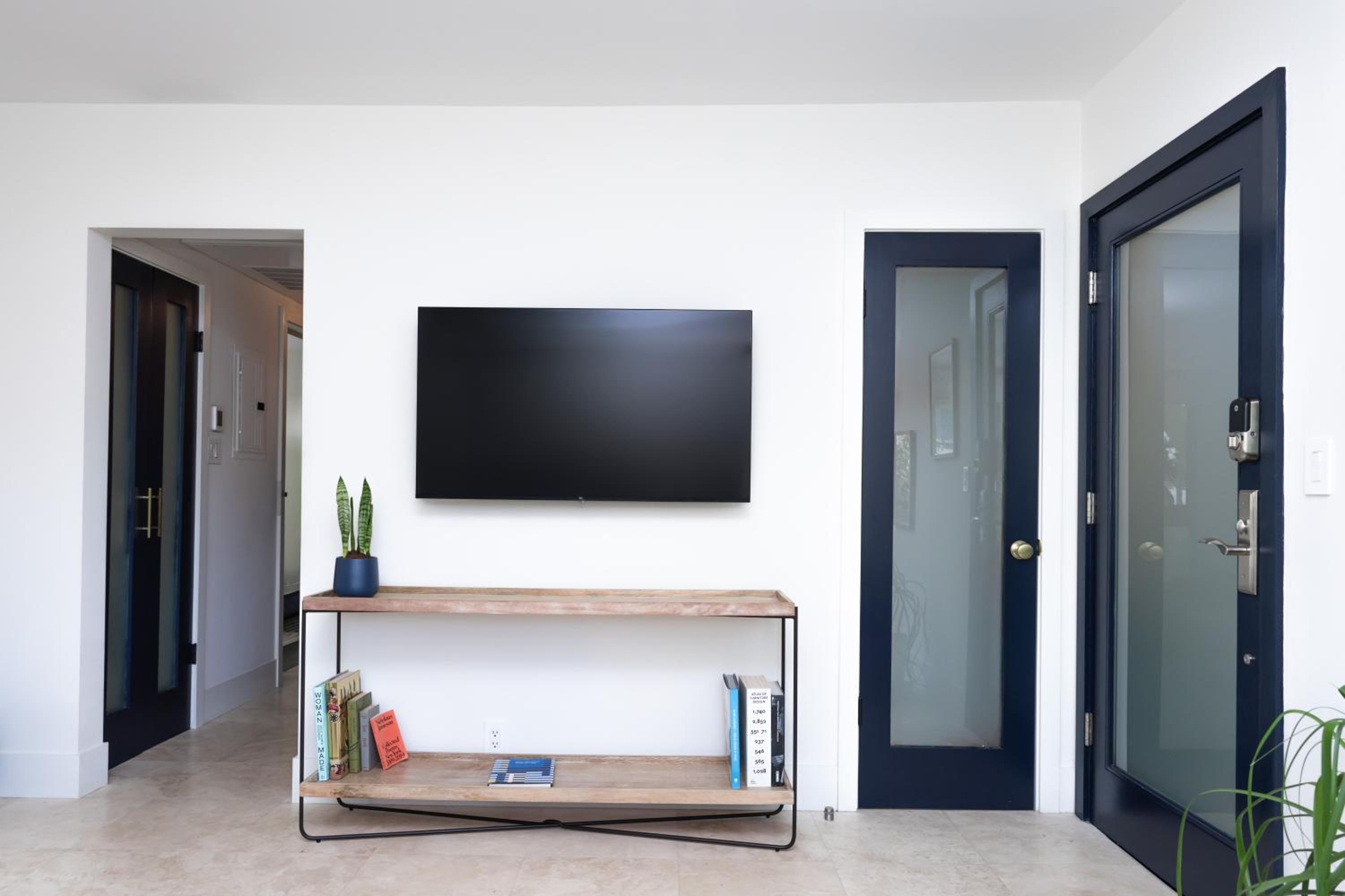 Luxury 2br 2ba Beverly Hills Near Cedars Sinai