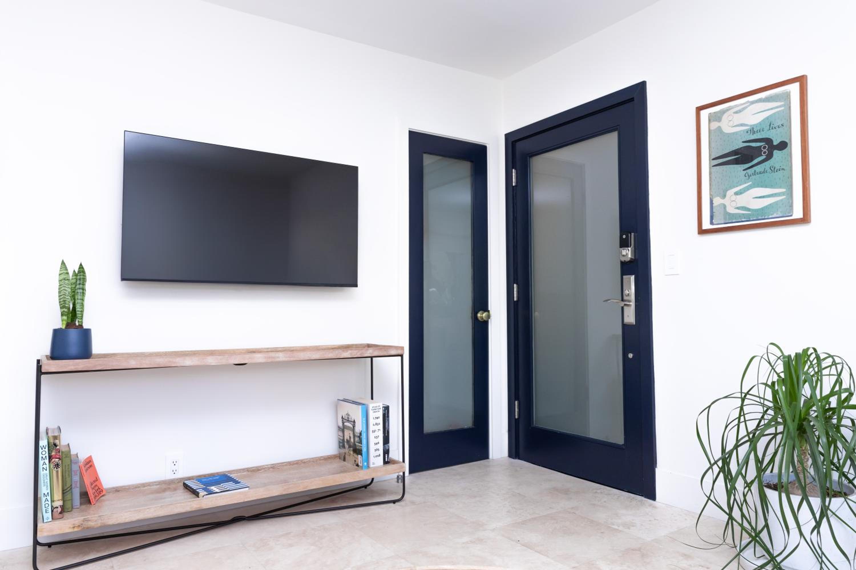 Luxury 2br 2ba Beverly Hills Near Cedars Sinai