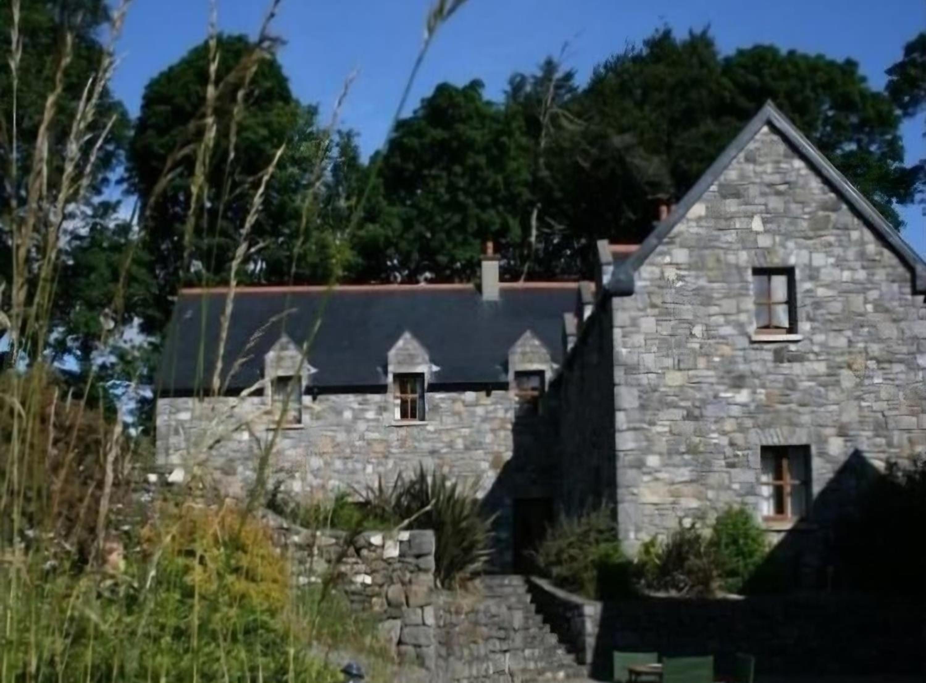 8 Clos Na Feirme Three Bedroom House with Hot Tub view 3