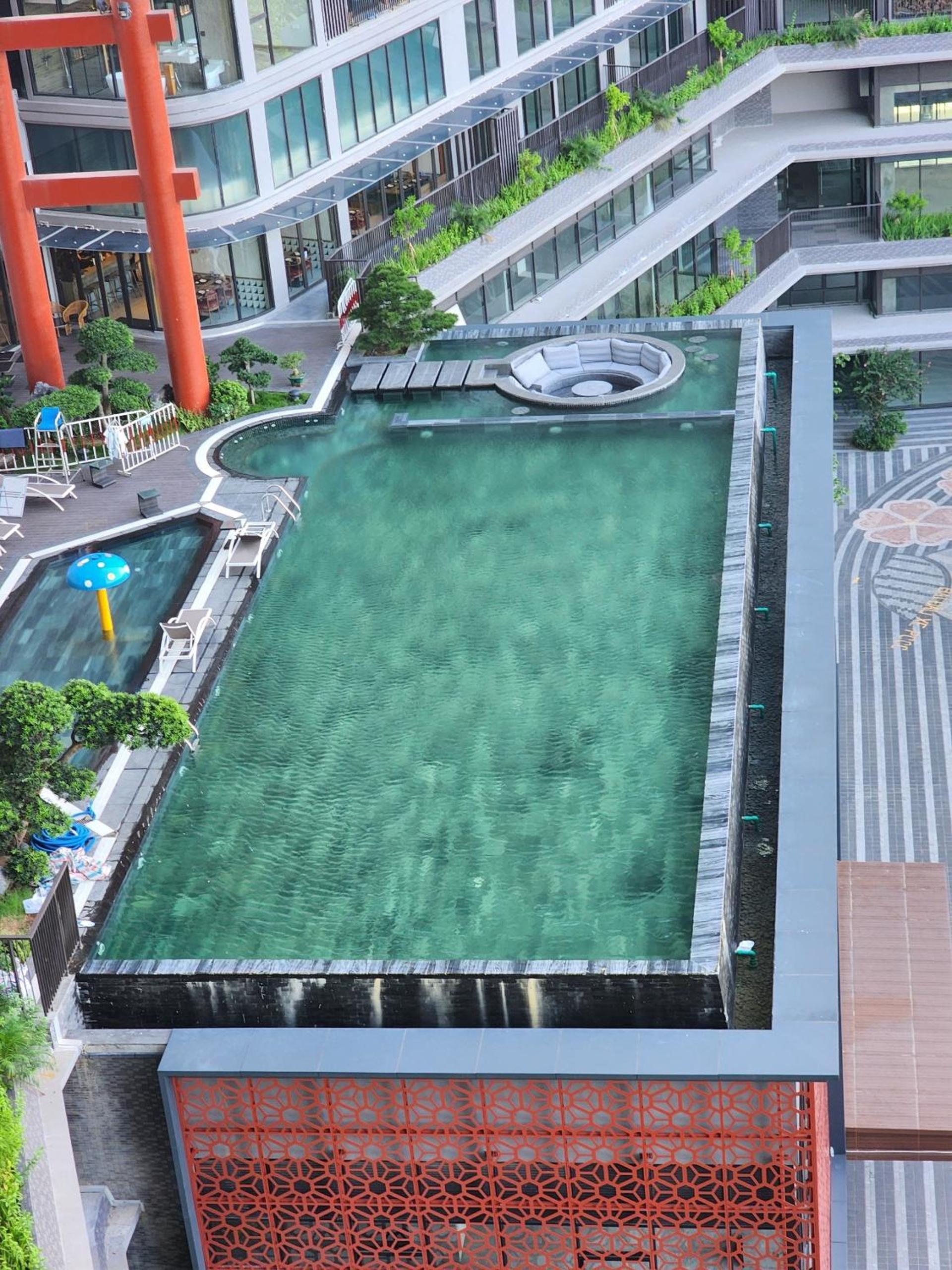 Homestay Landmark Swanlake 1 Ecopark view 4
