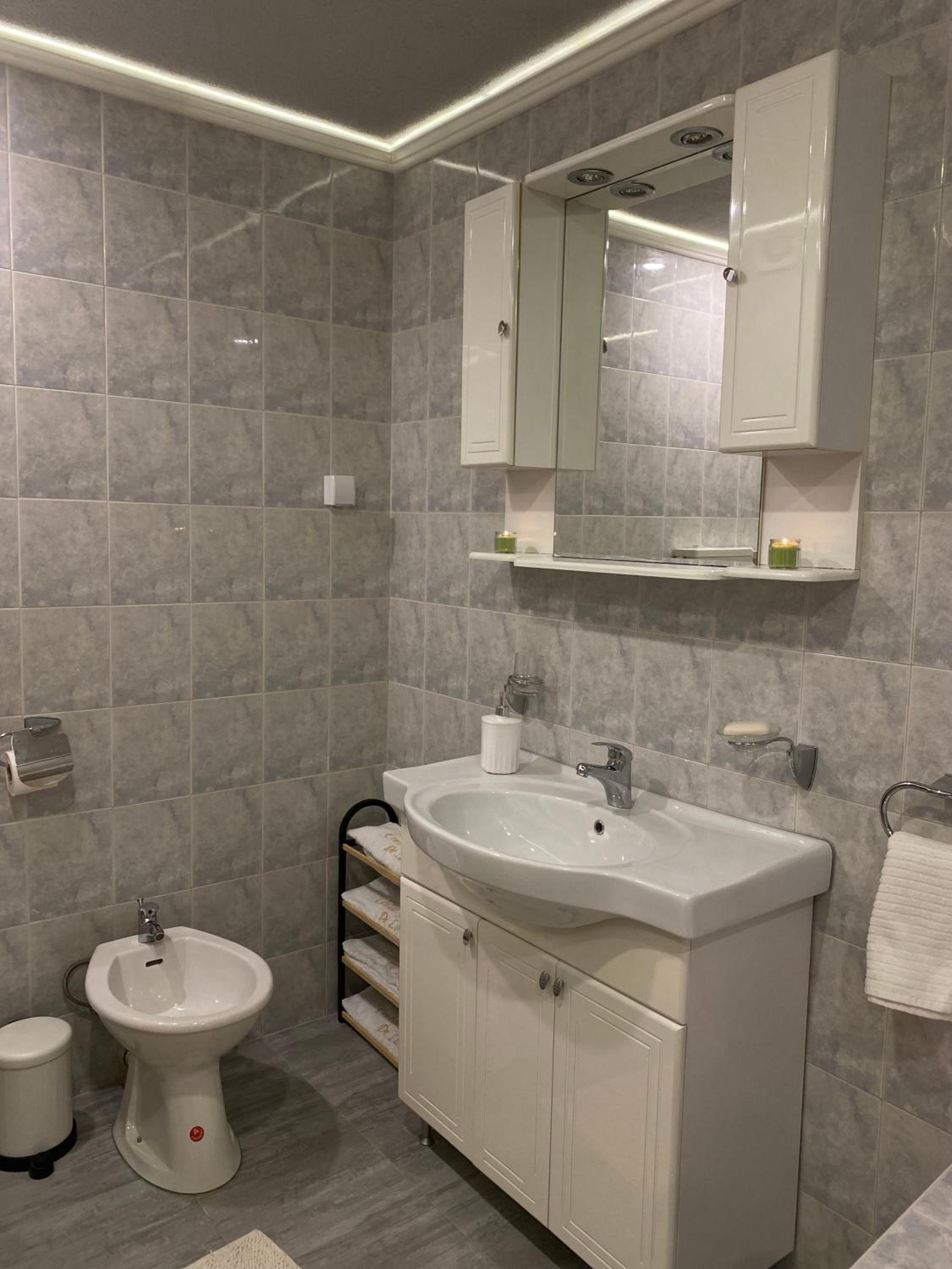 Galerija Centar Jacuzzi De Lux view 4