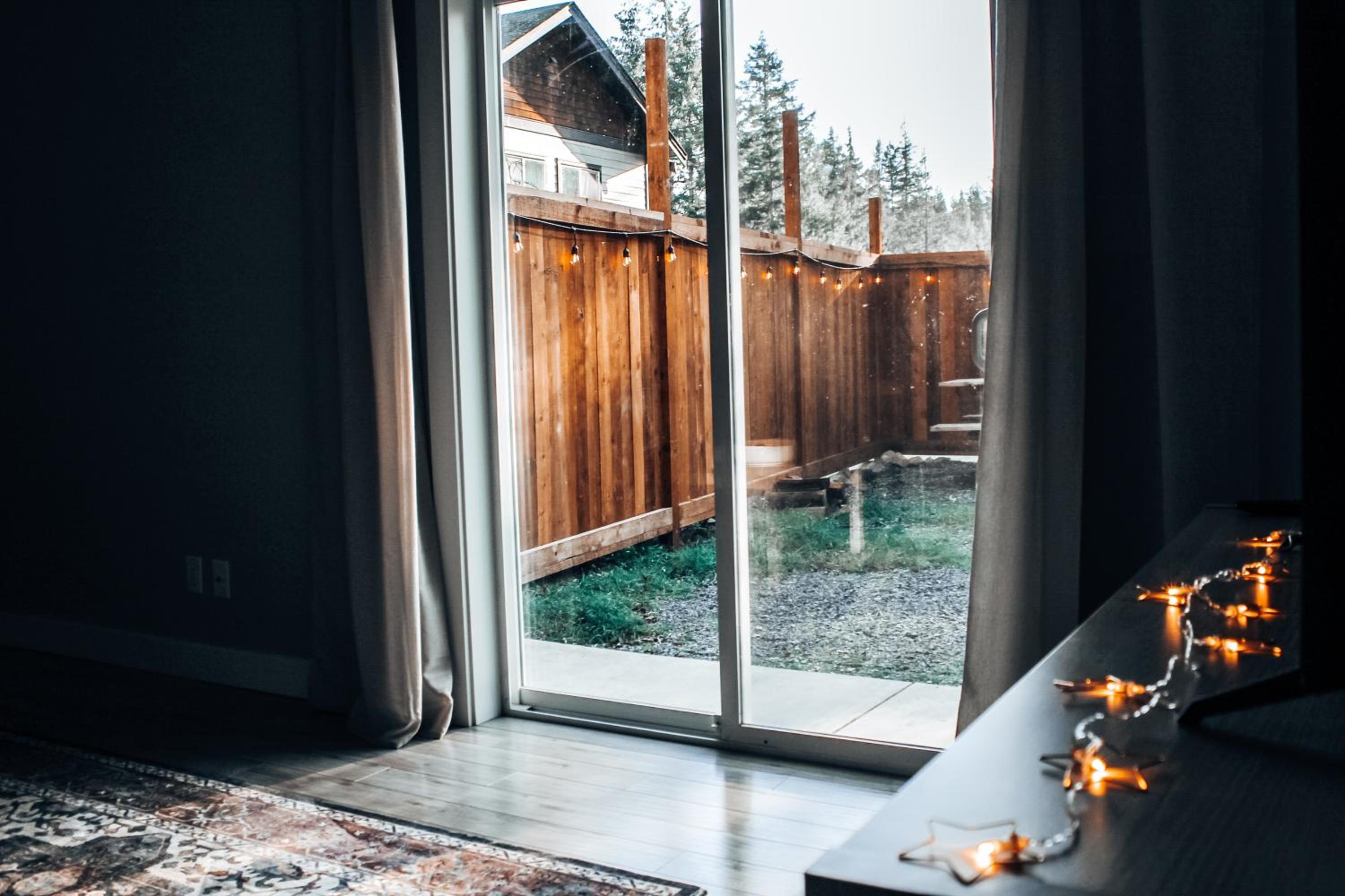 Sooke BnB Otter Point Getaway - Relax & Recharge in Nature, Private 7min to Sooke
