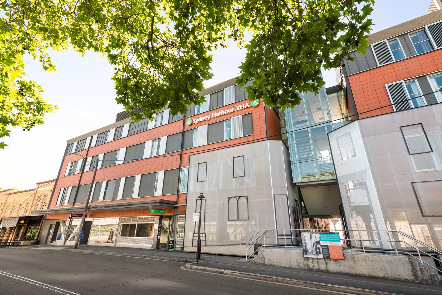 Hotel YHA Sydney Harbour - Image 1