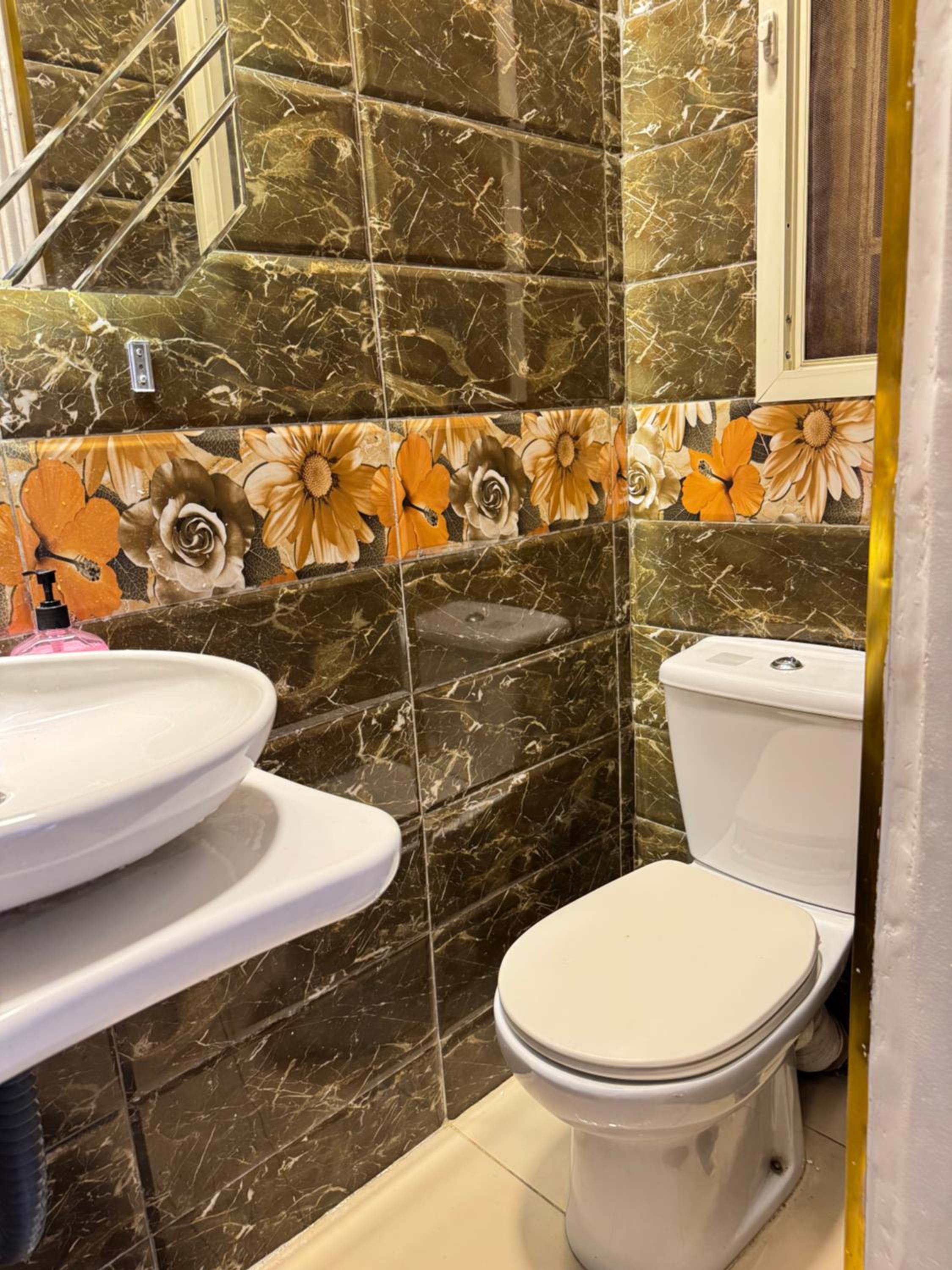 Elegant Zamalek Retreat, Central Cairo Luxury