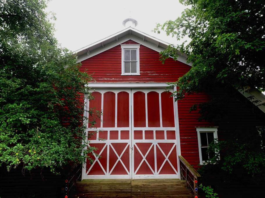 Victorian Farmhouse in The Catskills