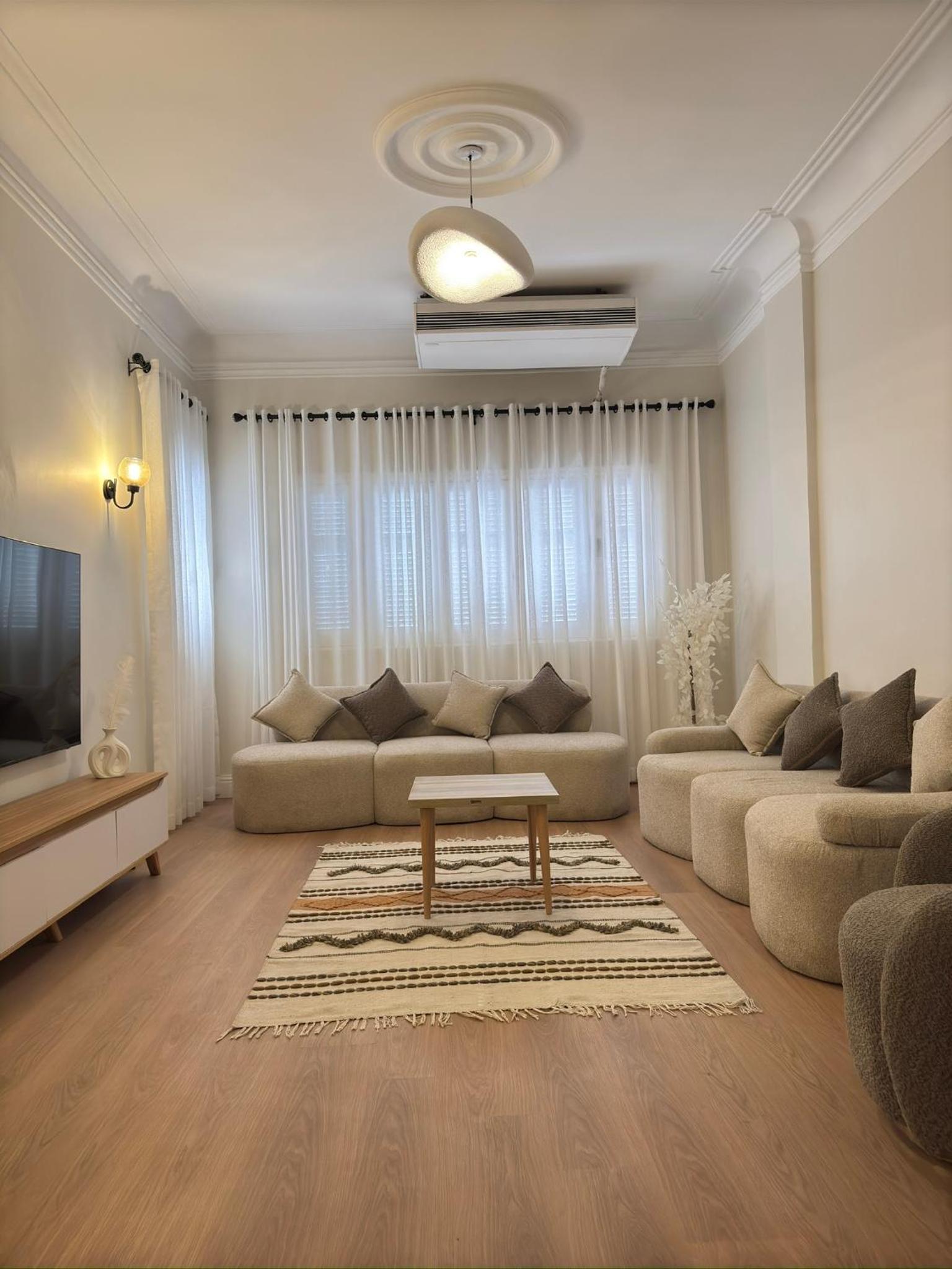 Elegant Zamalek Retreat, Central Cairo Luxury