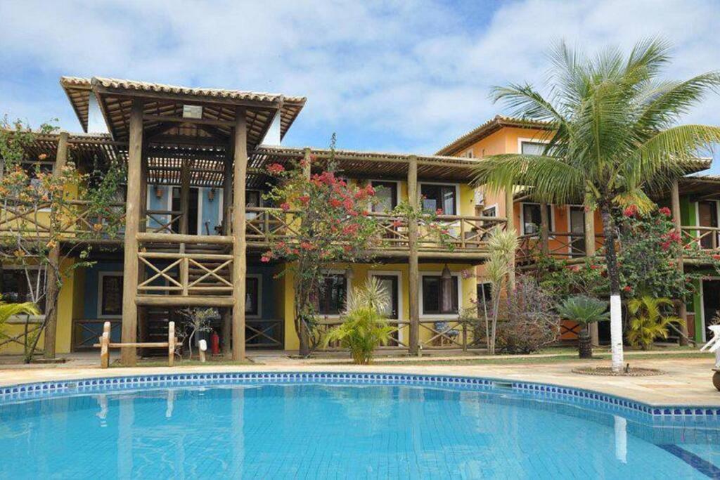 107 - Village aconchegante na praia de Itacimirim
