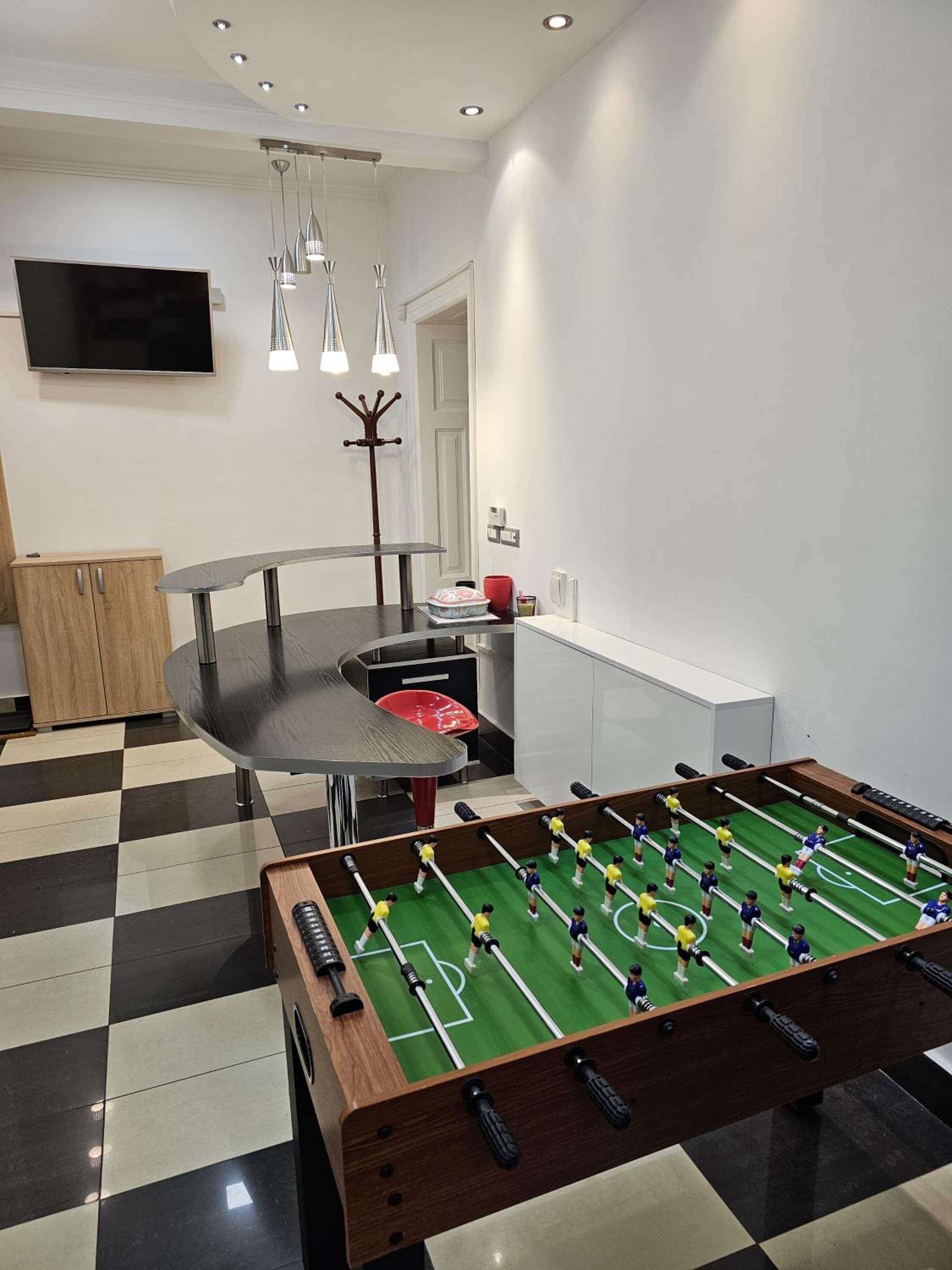 Life & Work in Belgrade Centre with FREE parking! view 2