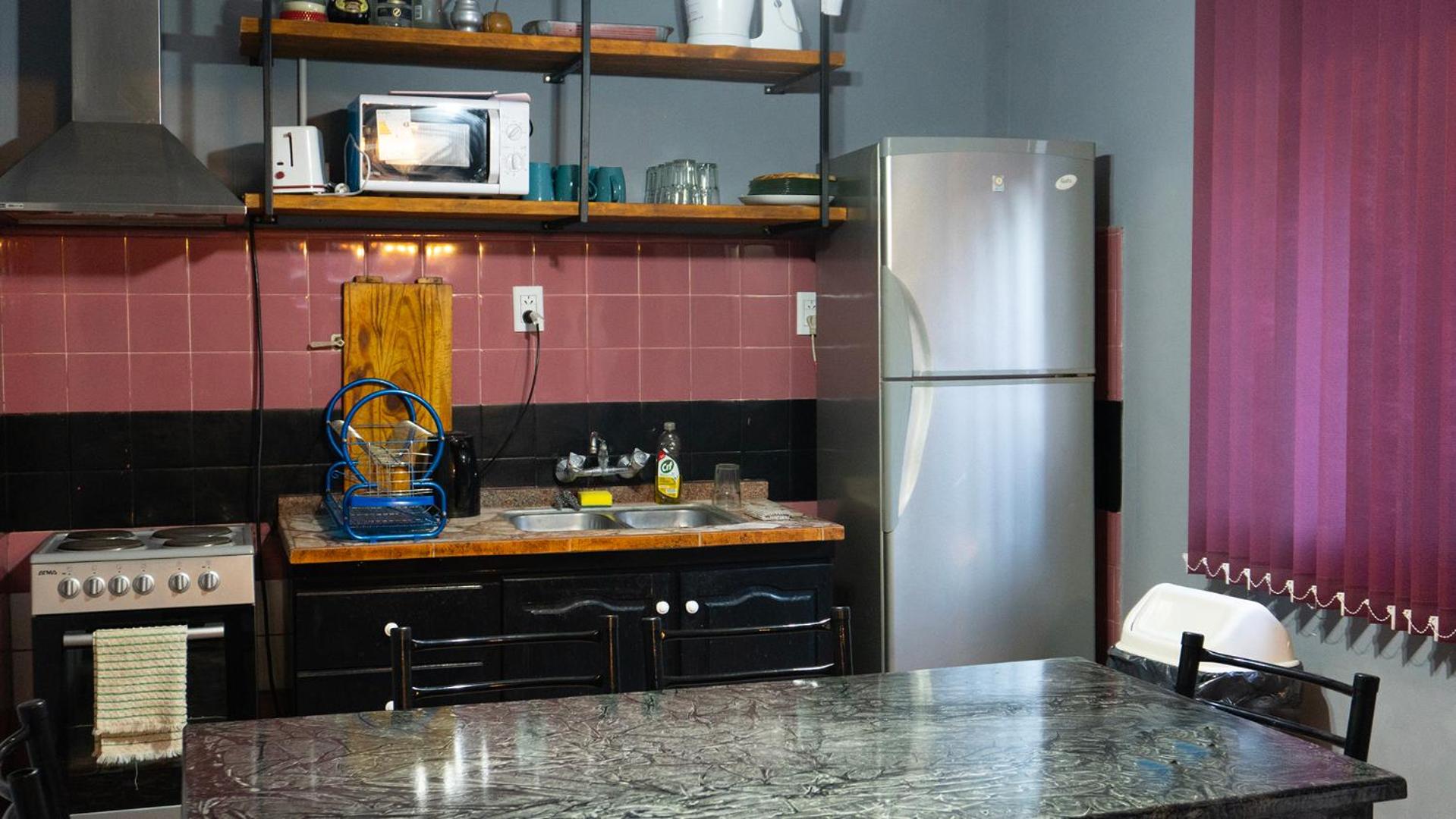 Casa Céntrica Ideal Familias Estacionamiento para 3 vehículos Ubicación Premium