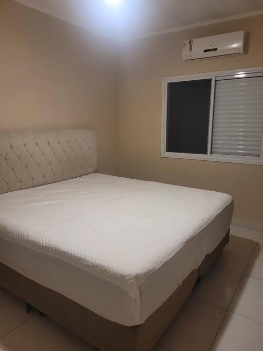 Ótima Casa com Piscina e área goumert em Ubatuba - Condomínio