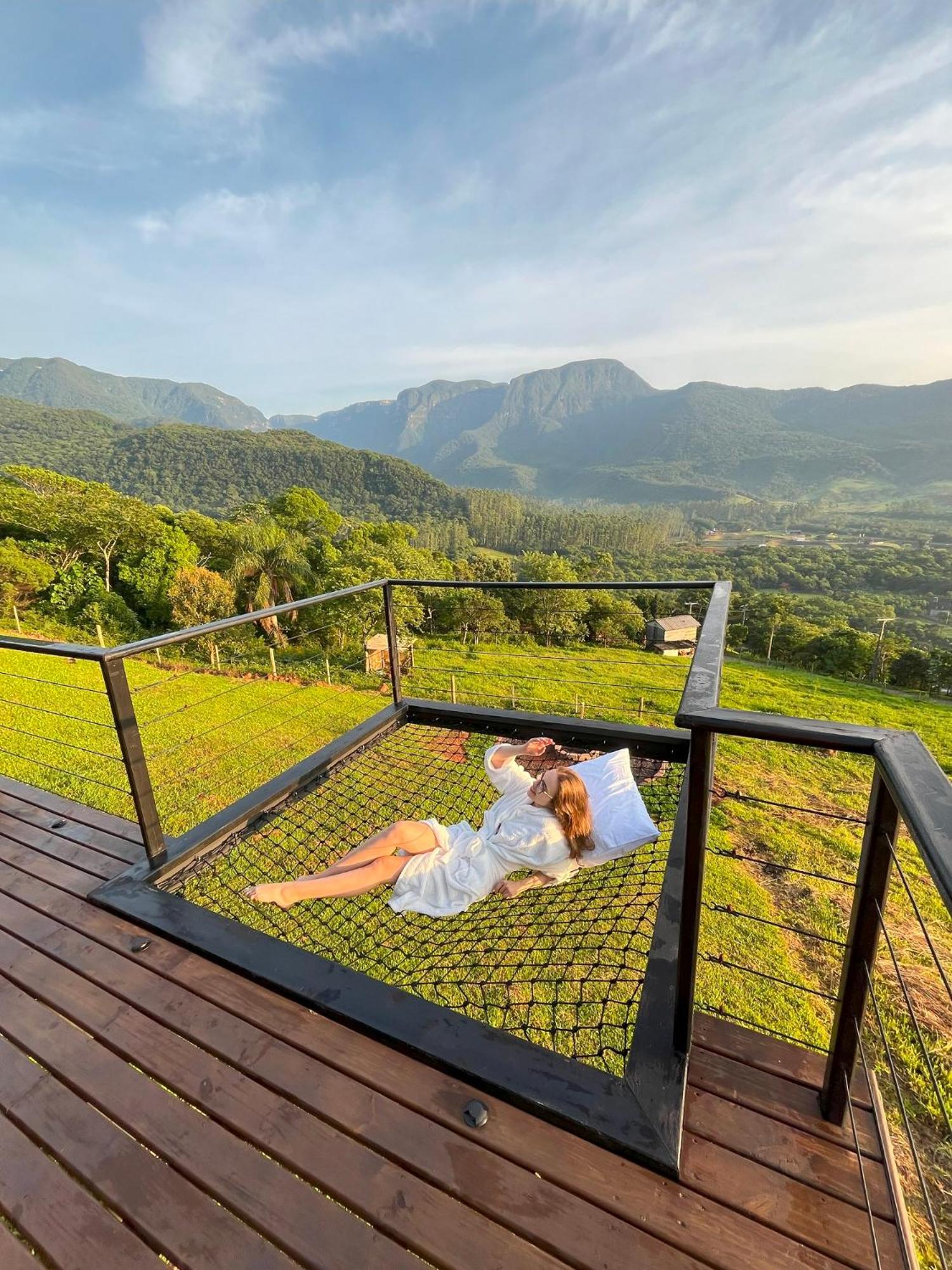 Vila Rosa Lodges - Chalés e Domo