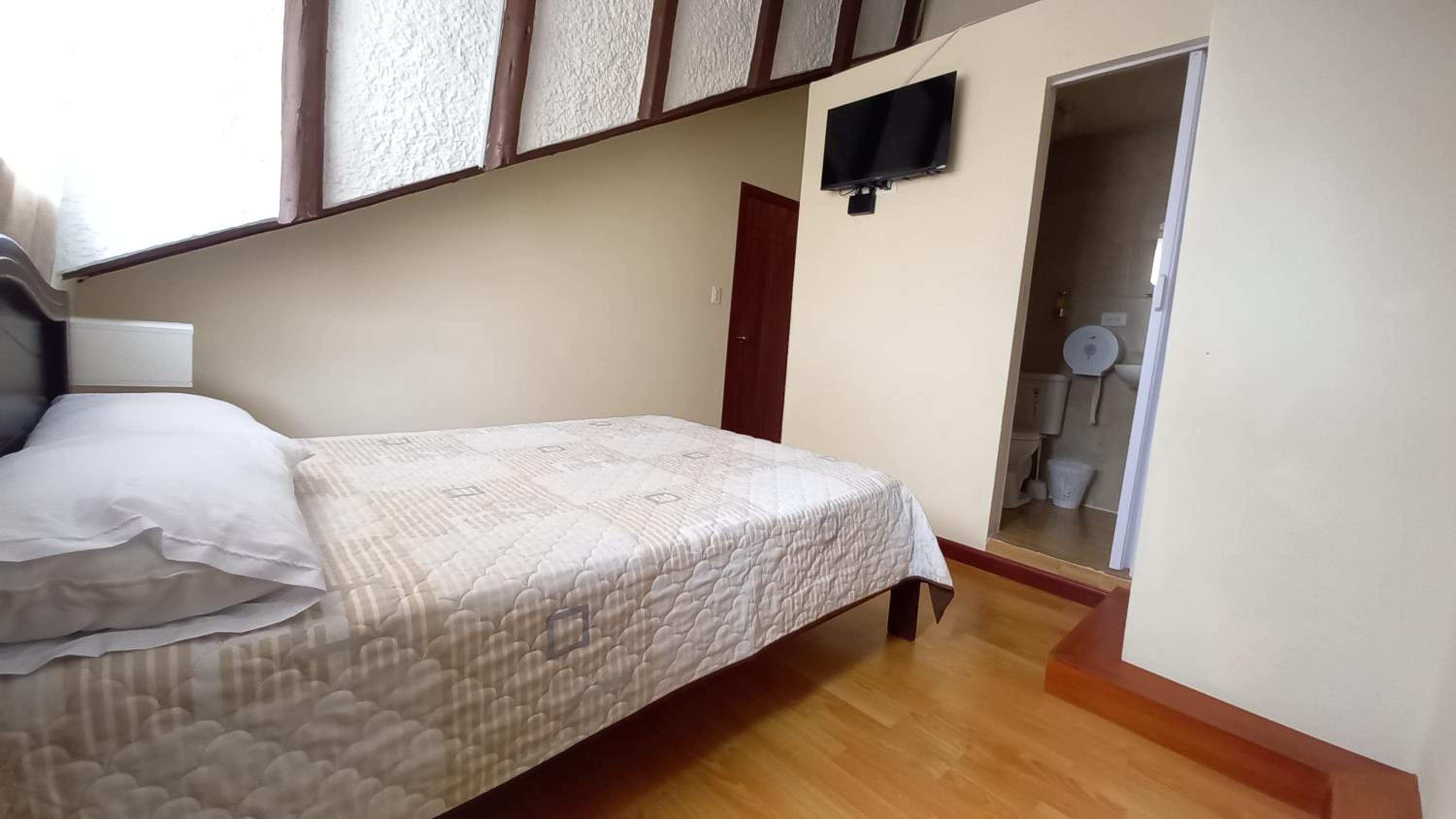 MANDALA HOSTAL CUENCA