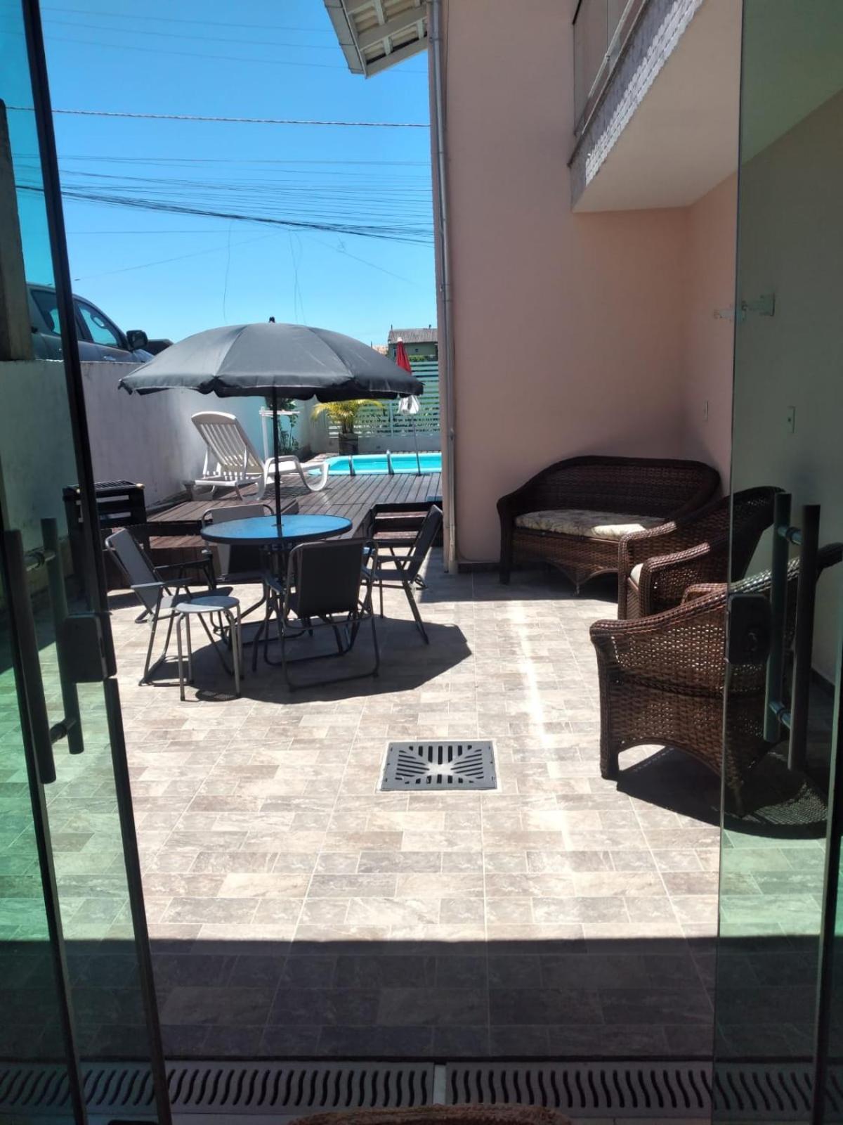 Casa dois pavimentos com Piscina nos Ingleses - Disponivel temporada