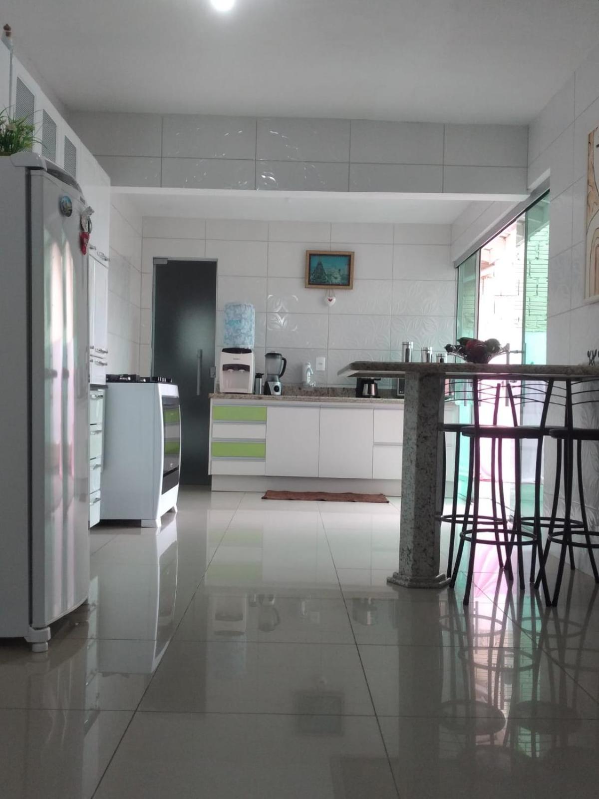 Casa dois pavimentos com Piscina nos Ingleses - Disponivel temporada