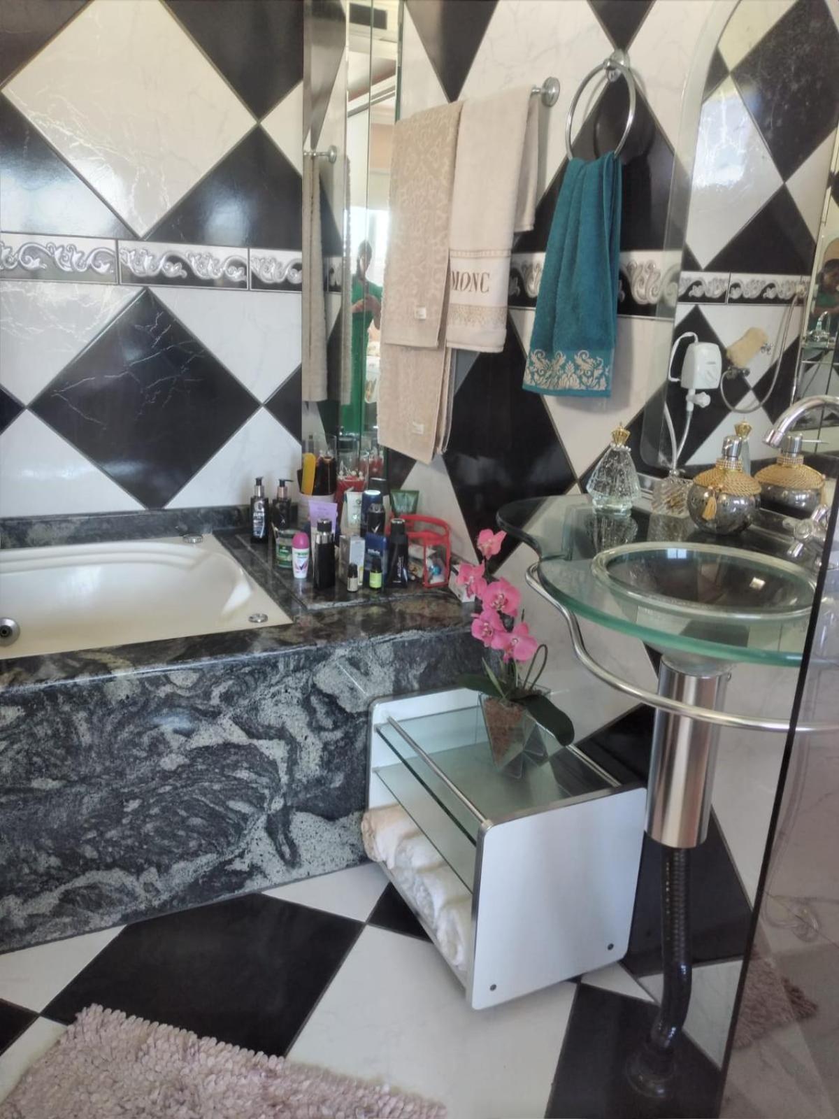 Casa dois pavimentos com Piscina nos Ingleses - Disponivel temporada