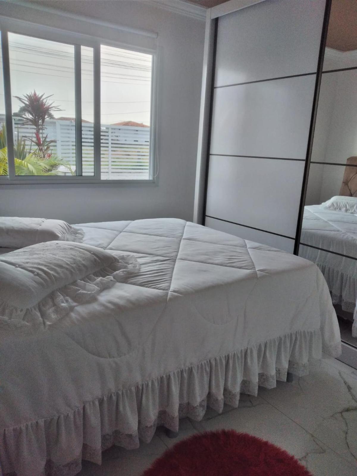 Casa dois pavimentos com Piscina nos Ingleses - Disponivel temporada