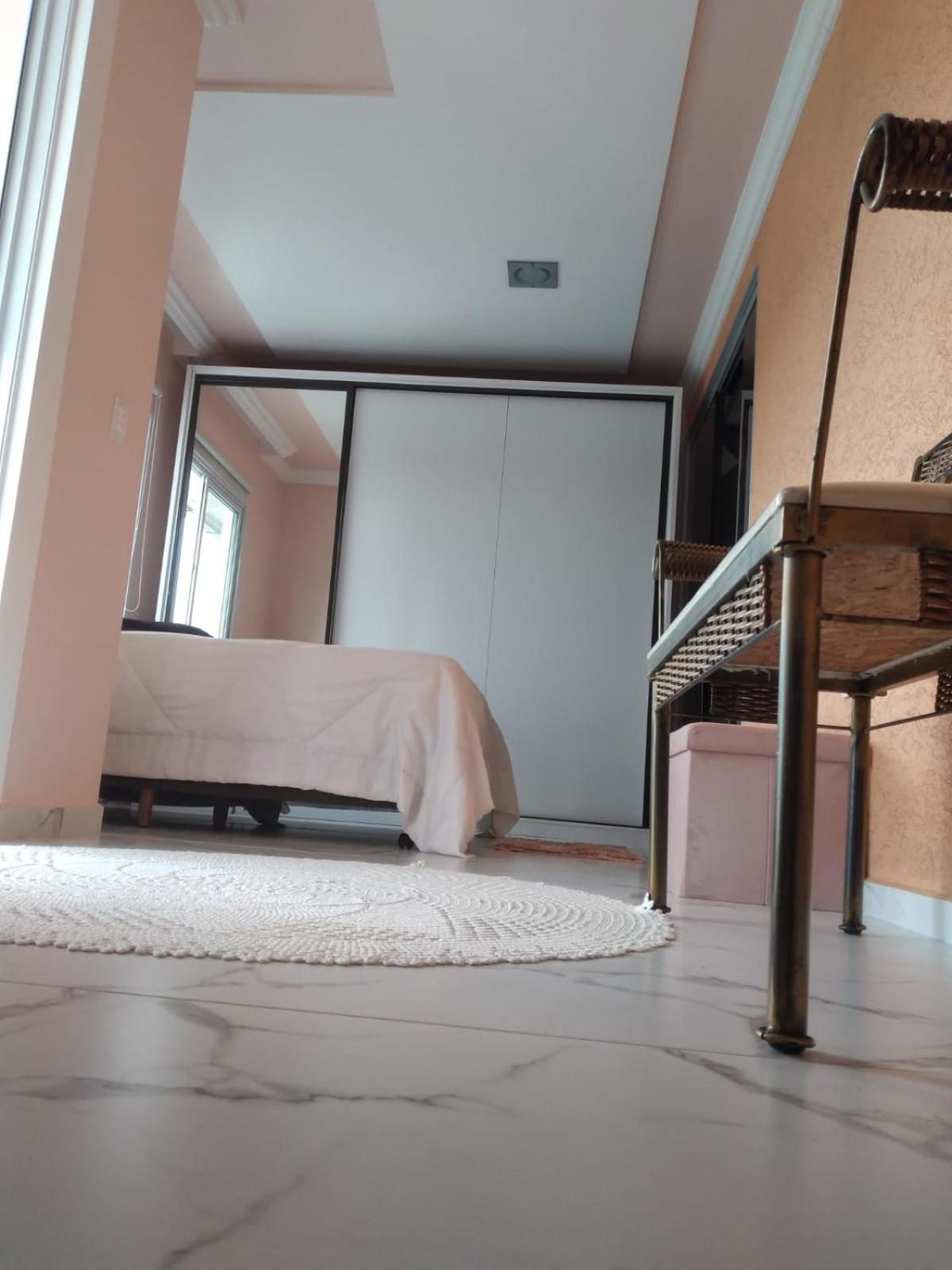 Casa dois pavimentos com Piscina nos Ingleses - Disponivel temporada