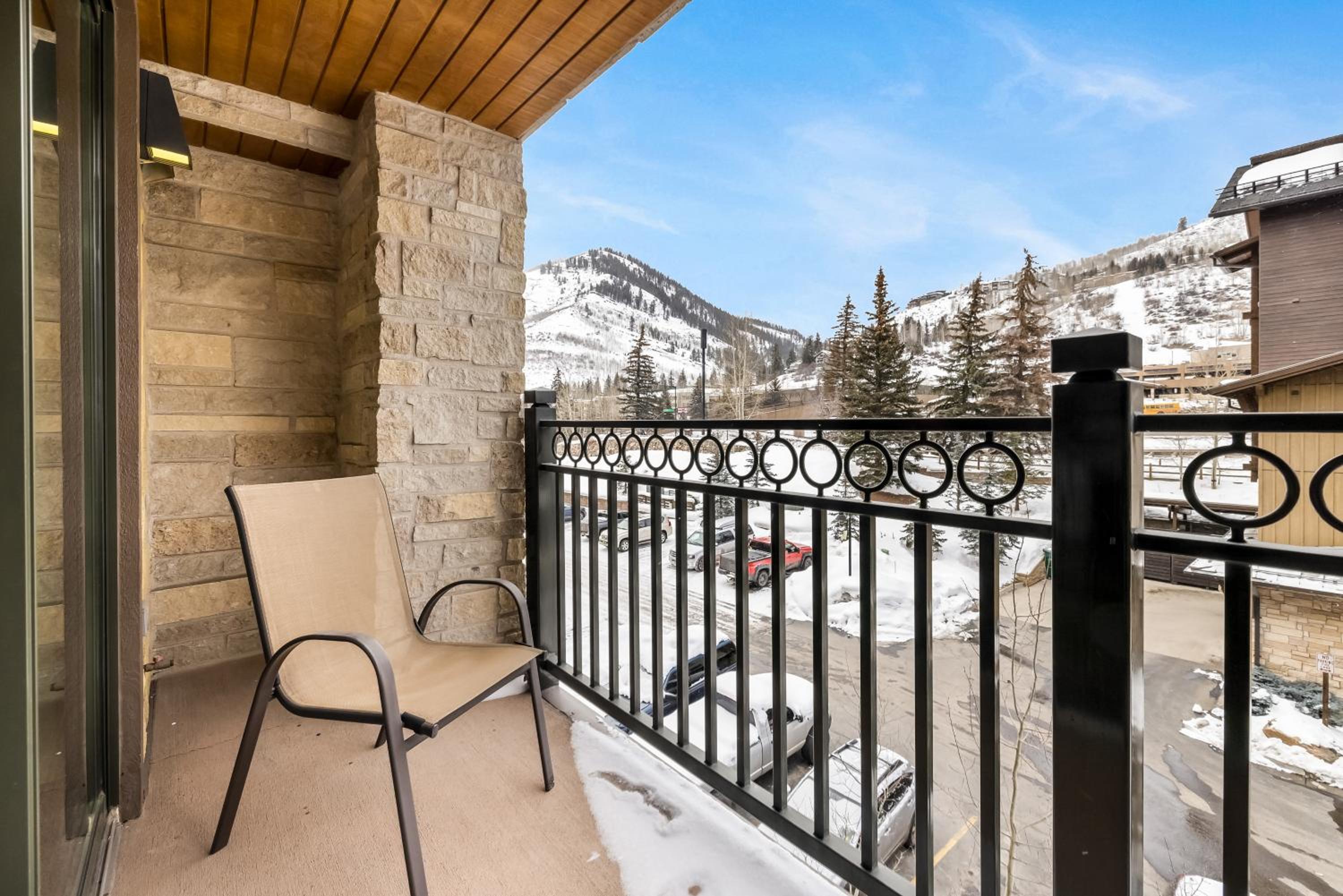 Spacious Luxury Unit at Lionshead Village in Vail - Property Image 13