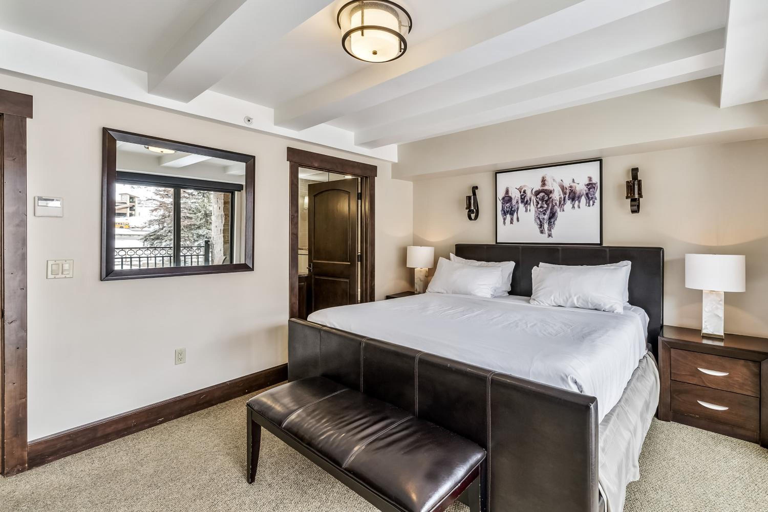 Spacious Luxury Unit at Lionshead Village in Vail - Property Image 14