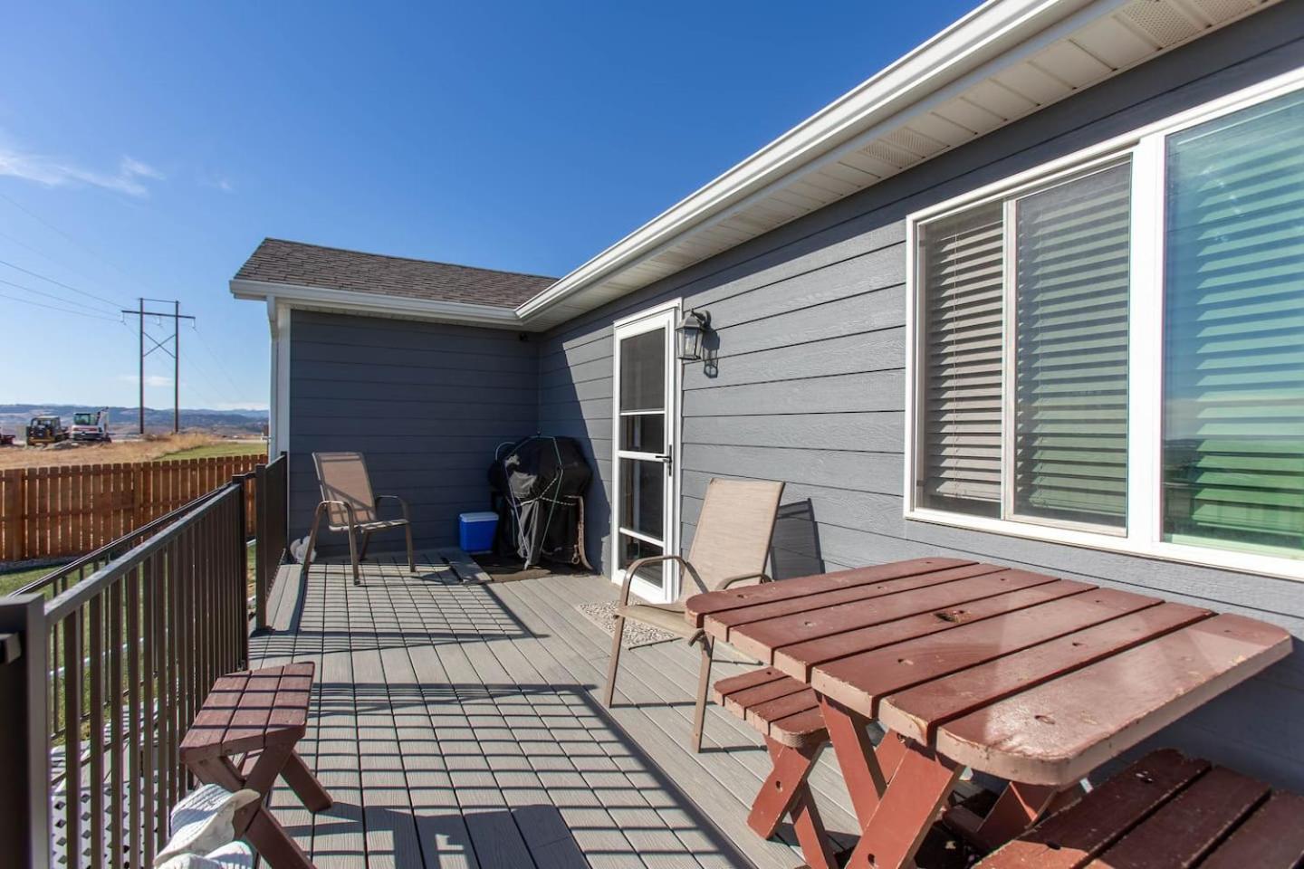 Hotel Mini-rushmore Home, High On Hill Over Rapid City! - Image 1