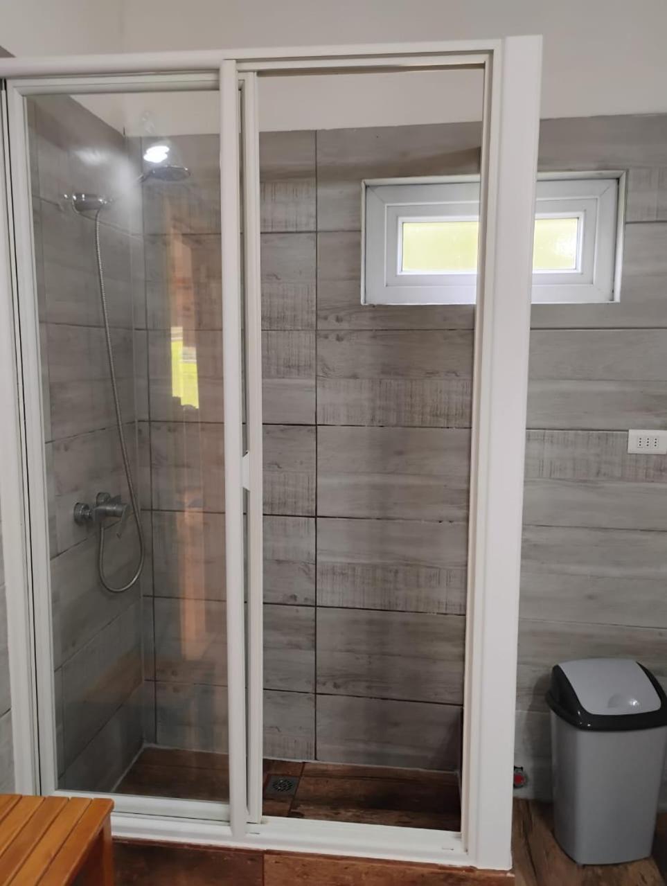 Cabaña en parcela