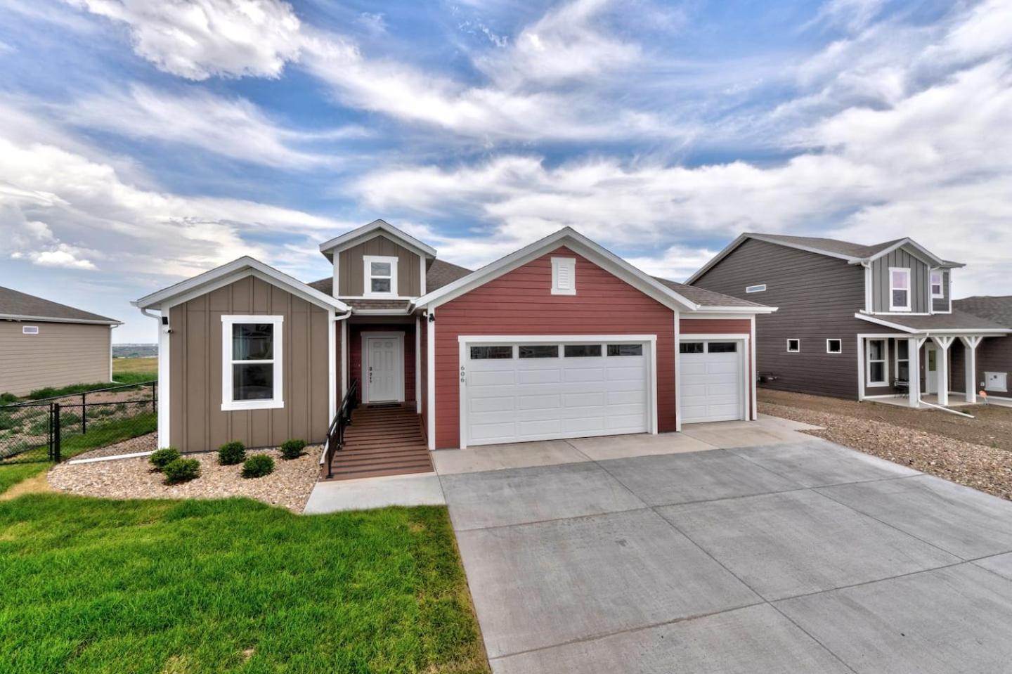 Highly Accessible, Executive Style, Amazing View view 2