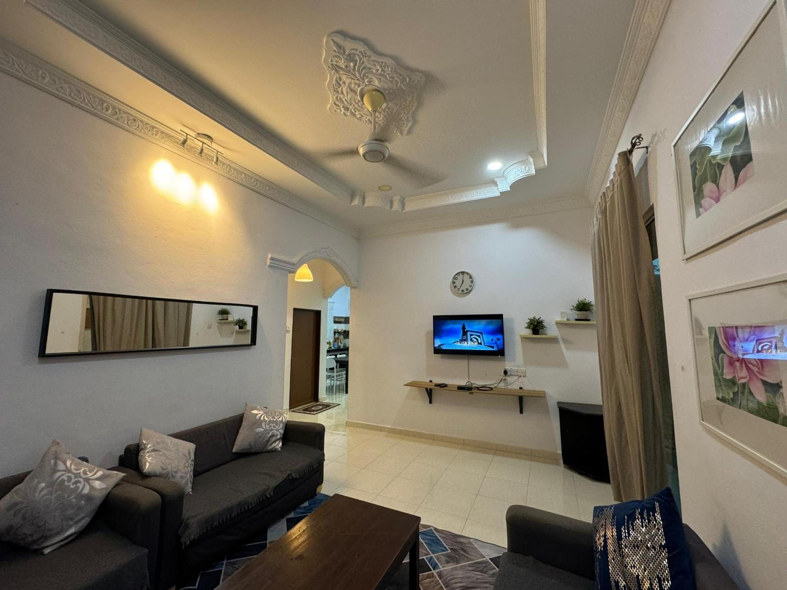 76 homestay Temonyong photo 6