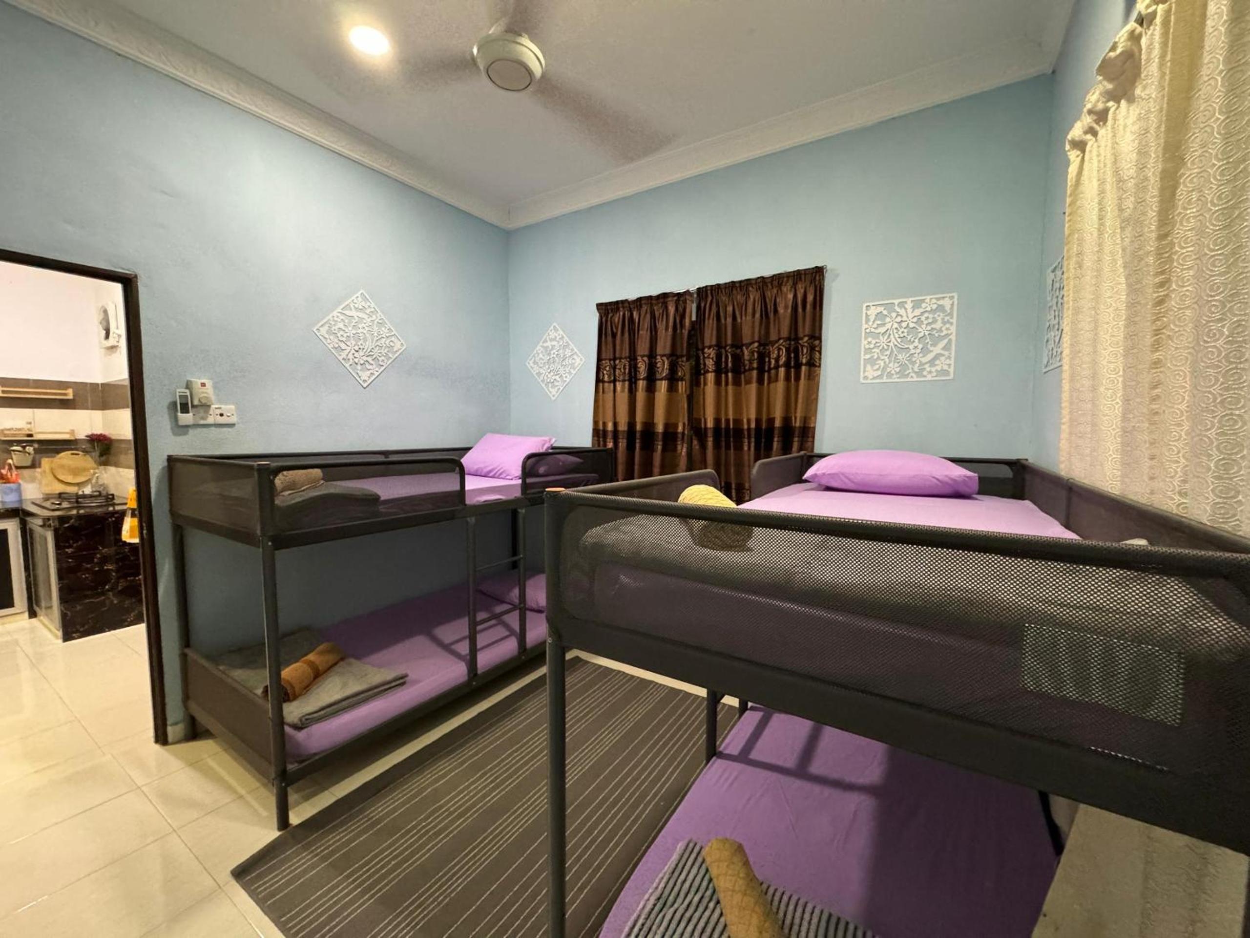 76 homestay Temonyong photo 5
