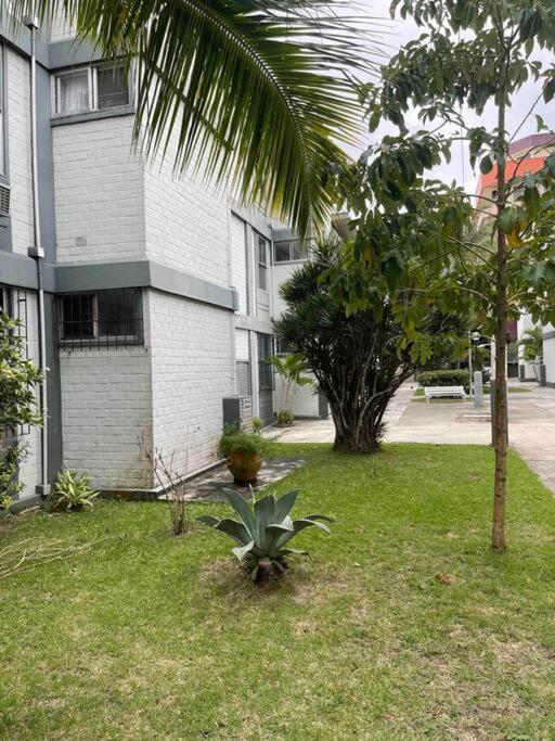 Condomínio Perto da Praia