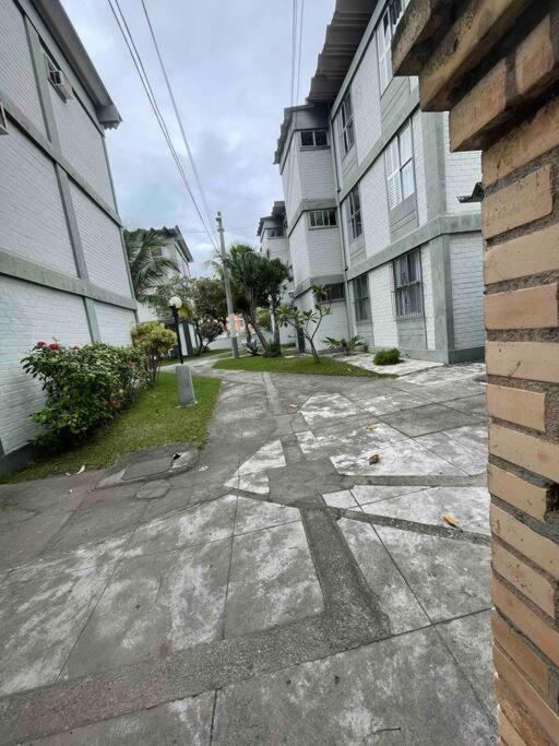 Condomínio Perto da Praia
