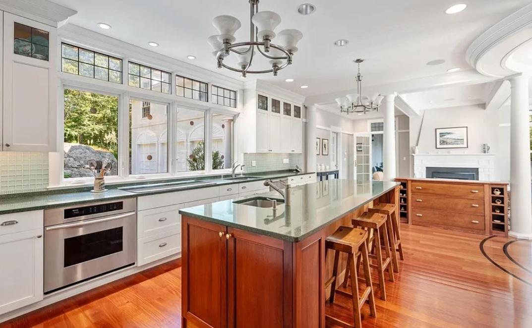 Lavish Boston Mansion for Short or Mid Term Stay