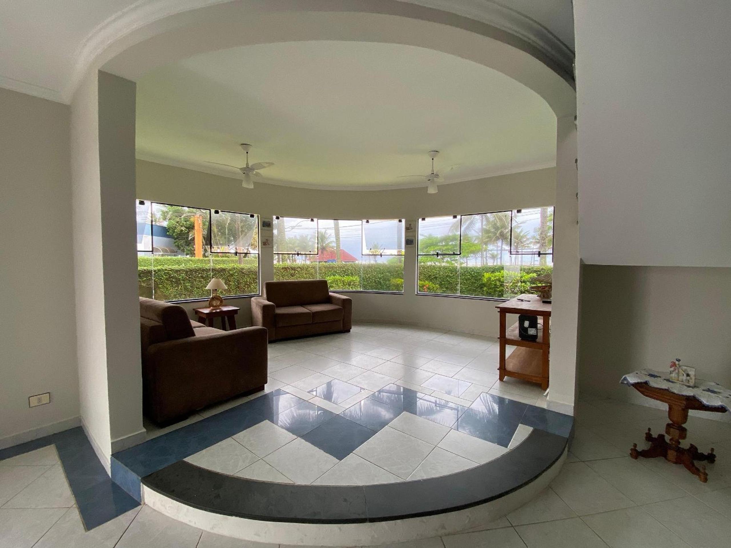 Casa Alto Padrão de Frente ao Mar